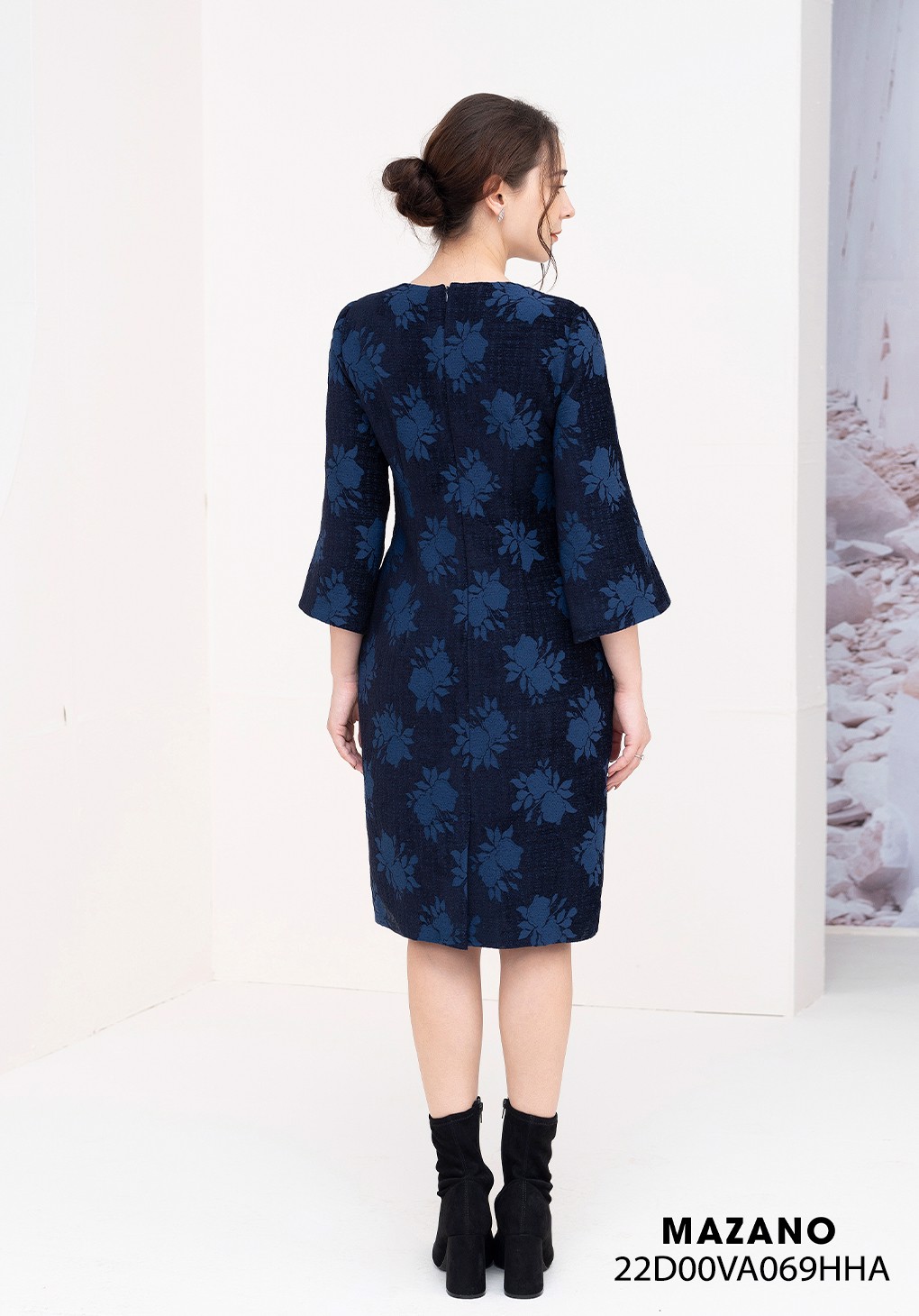 Đầm dạ tewest hoạ tiết cách điệu