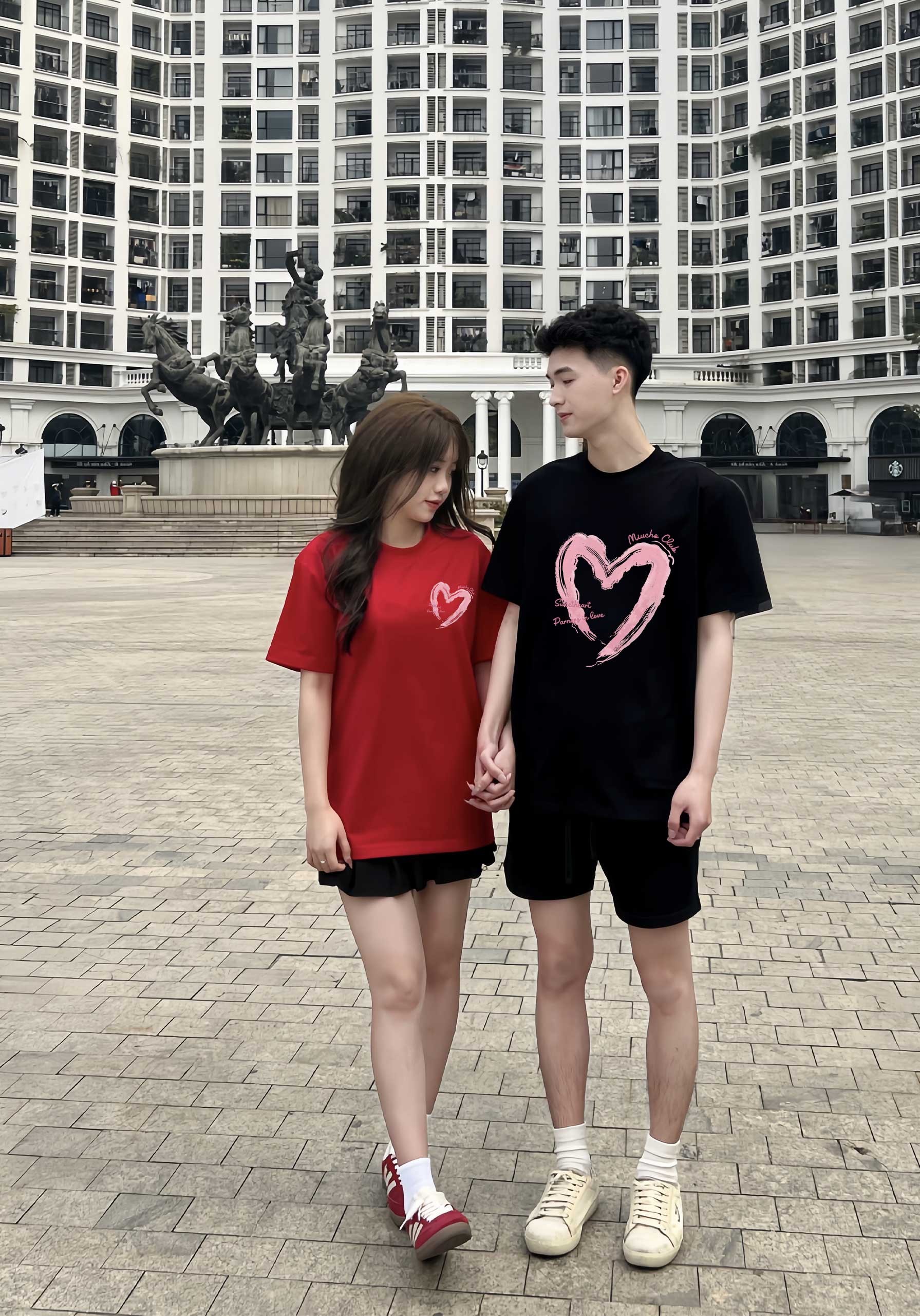 Áo thun cặp nam nữ trái tim form rộng 1941 Miucho cổ tròn vải 4c cotton 220gsm thoáng mát in mix_thumbnail_4