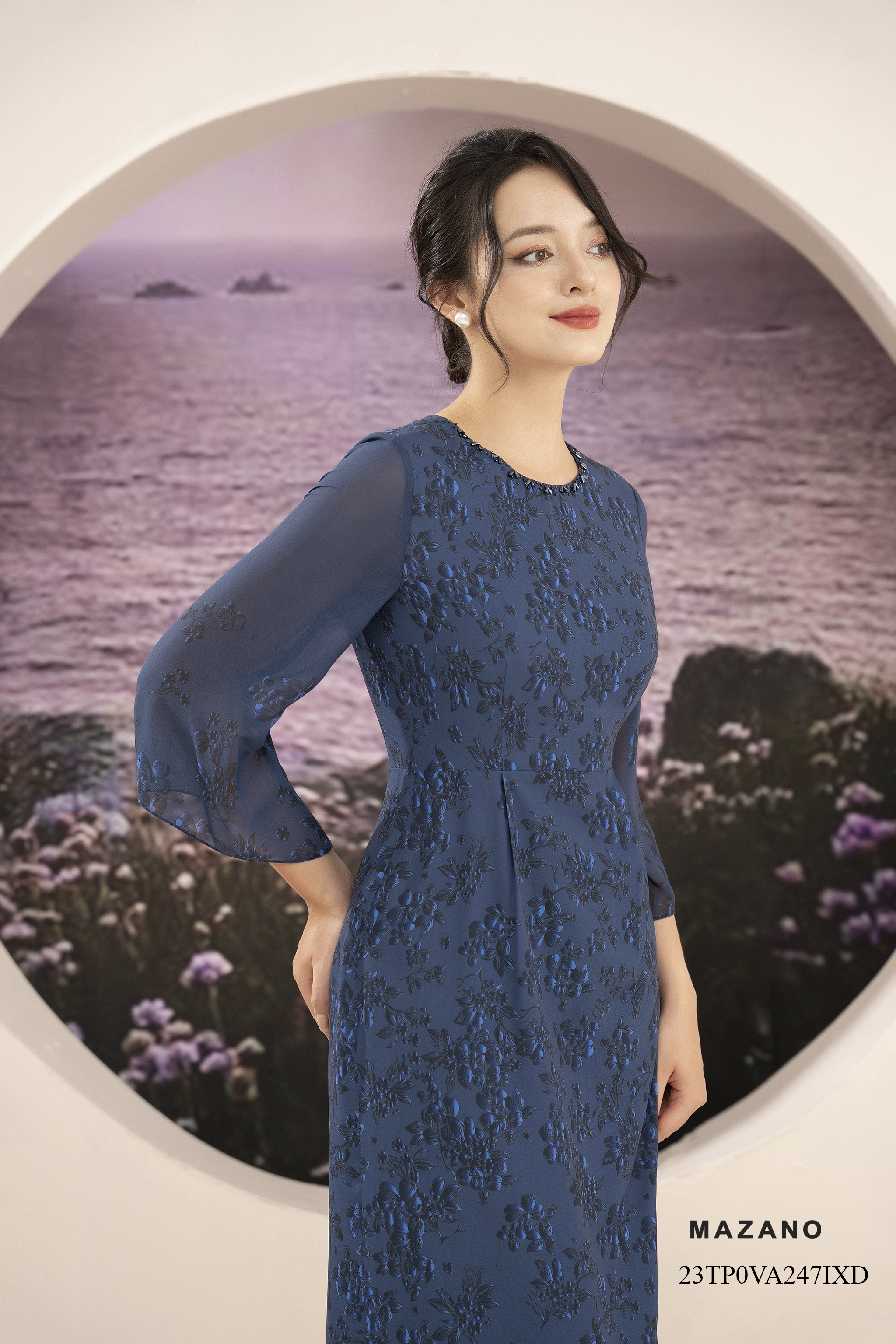 Đầm lụa xanh cổ tròn phối tay cách điệu_thumbnail_2