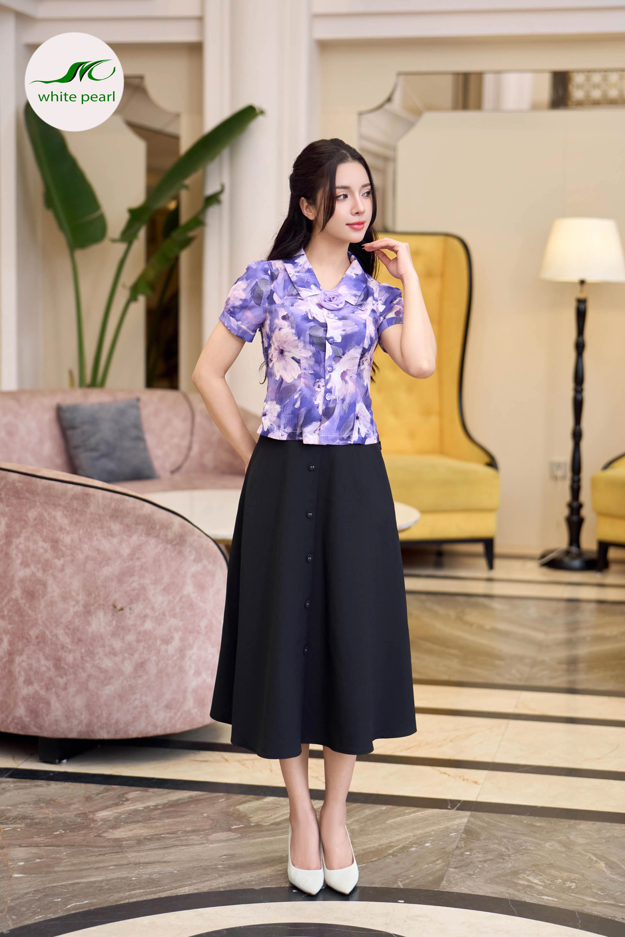 Chân váy xoè nẹp cúc thời trang công sở White Pearl_thumbnail_2