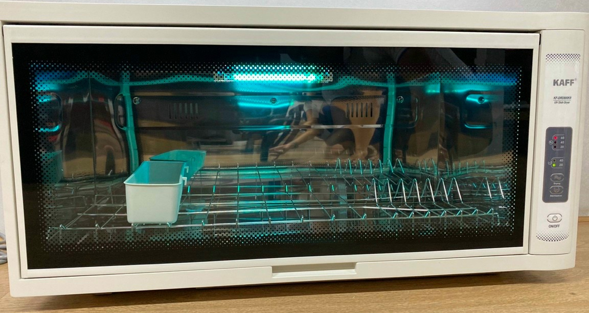Máy sấy bát Kaff KF-DRD800KR khử trùng bằng tia UV và Ozone