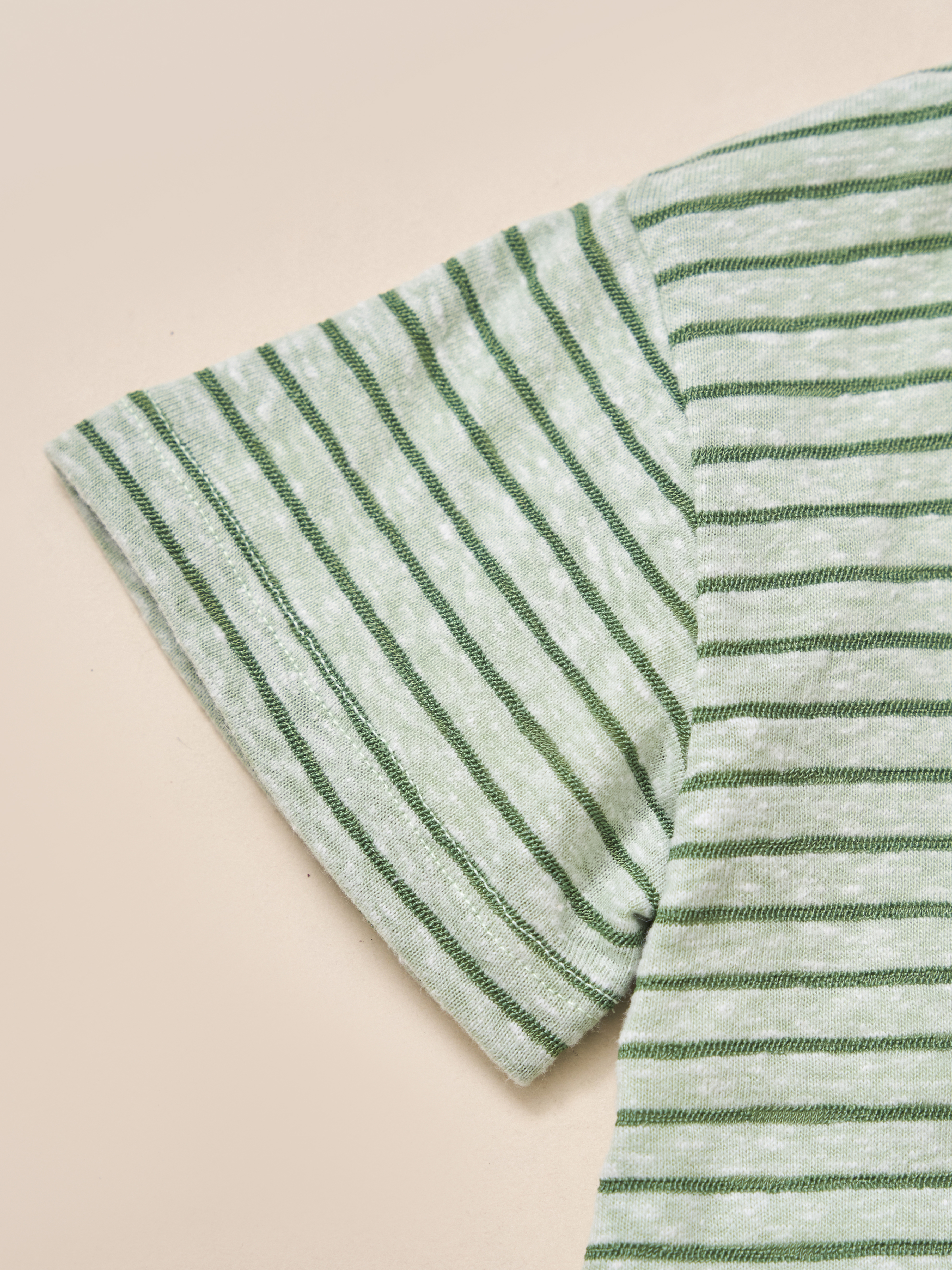 Set kẻ cộc tay hai khuy dừa