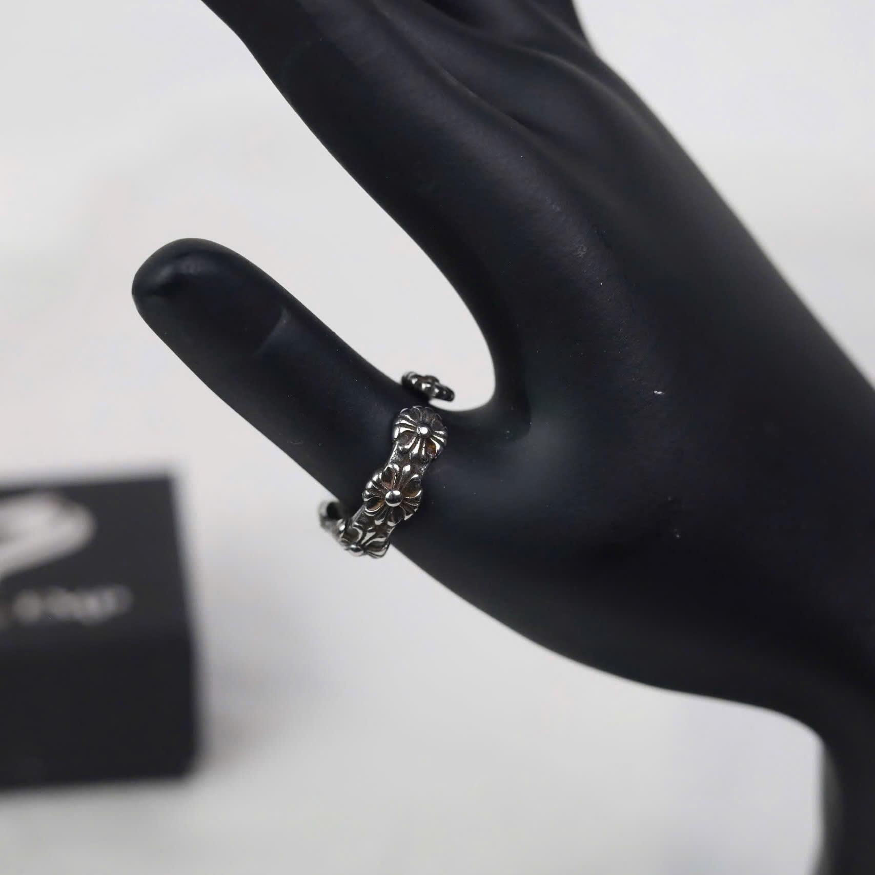 Nhẫn titan chrome heart hoa gothic_thumbnail_2