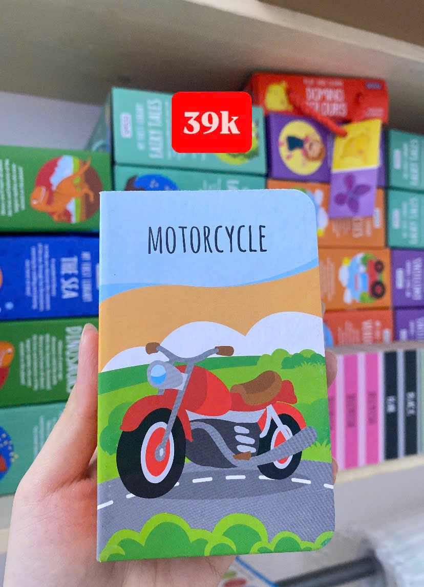 MOTORCYCLE (My First Library. Vehicles)_thumbnail_1