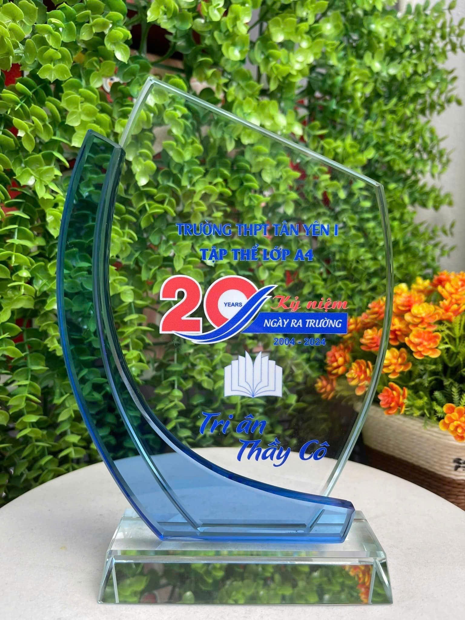 Cúp kỉ niệm 2 lớp