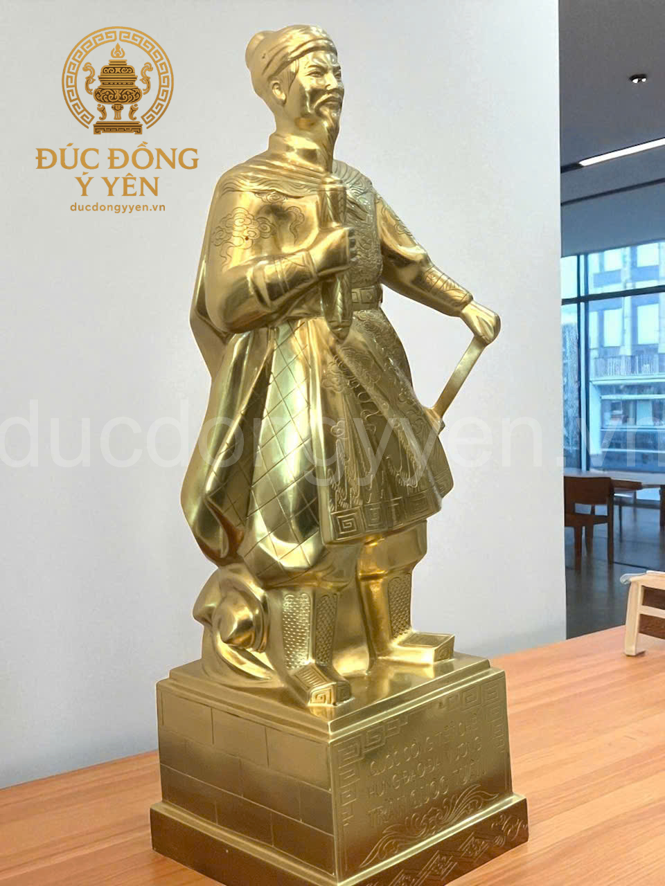 Tượng trần hưng đạo đúc đồng vàng cát tút _thumbnail_2