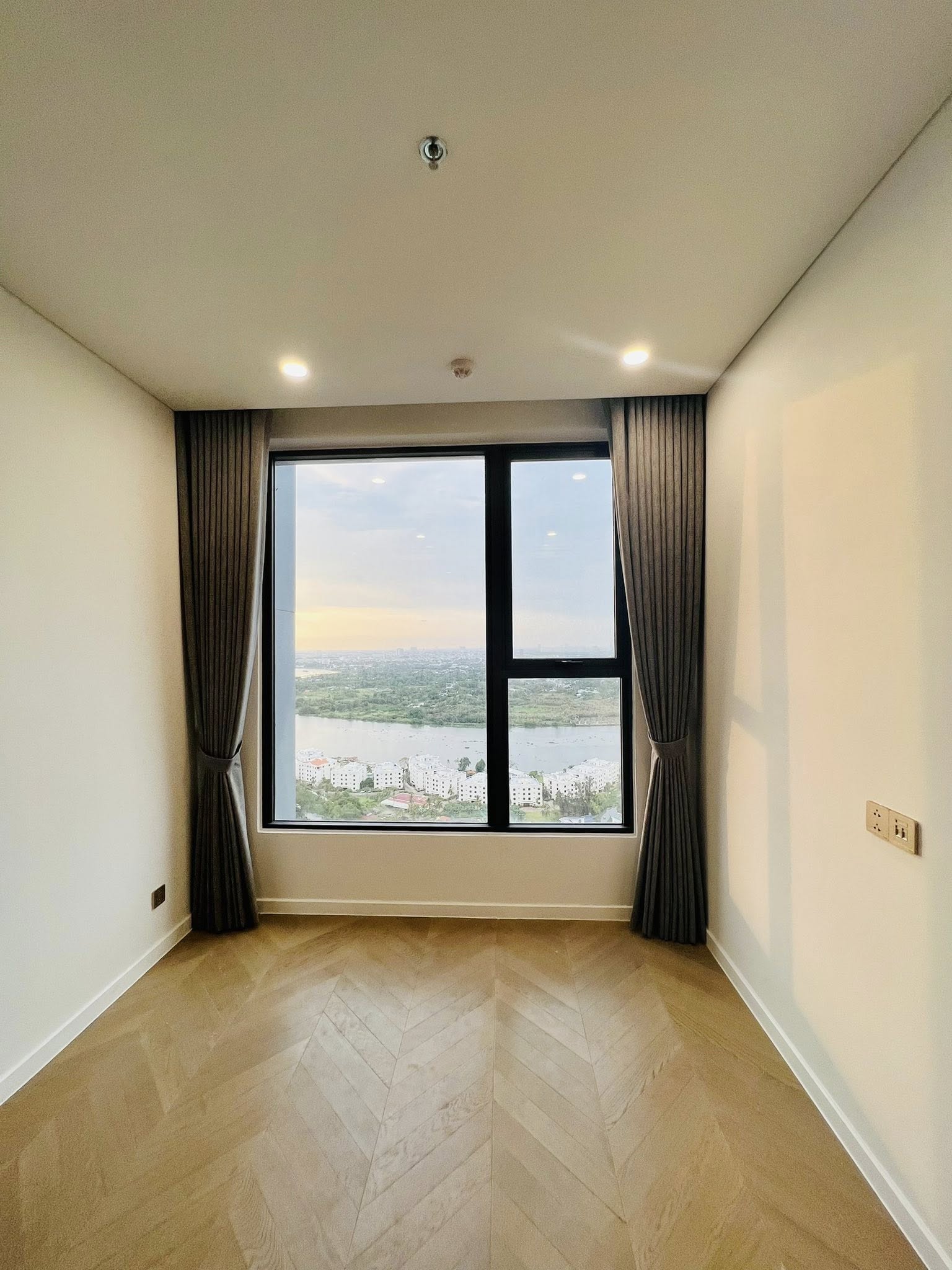 Cần bán căn hộ 2PN view sông Lumière – Ở ngay, pháp lý chuẩn, nhận nhà liền tay