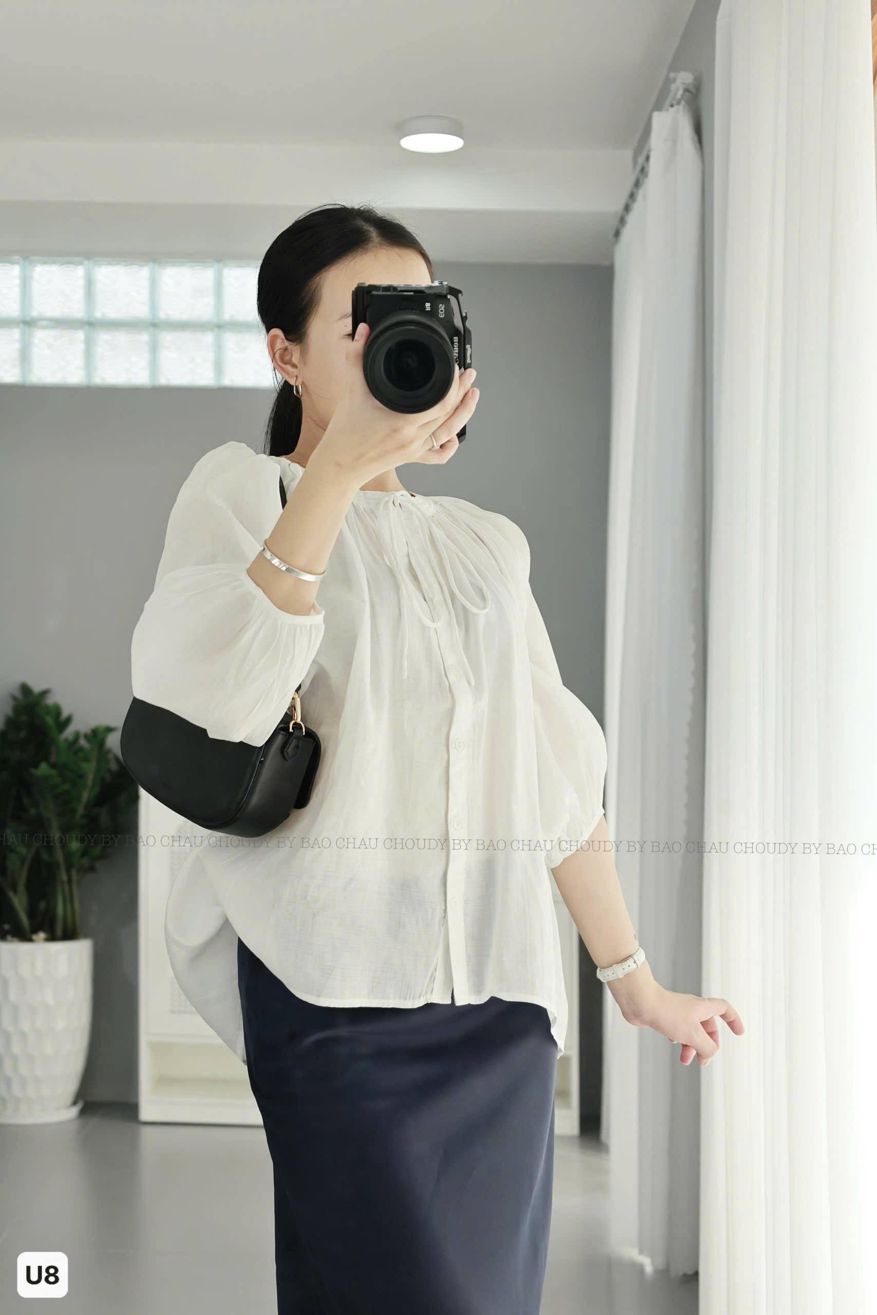 U8 ÁO KIỂU TRẮNG