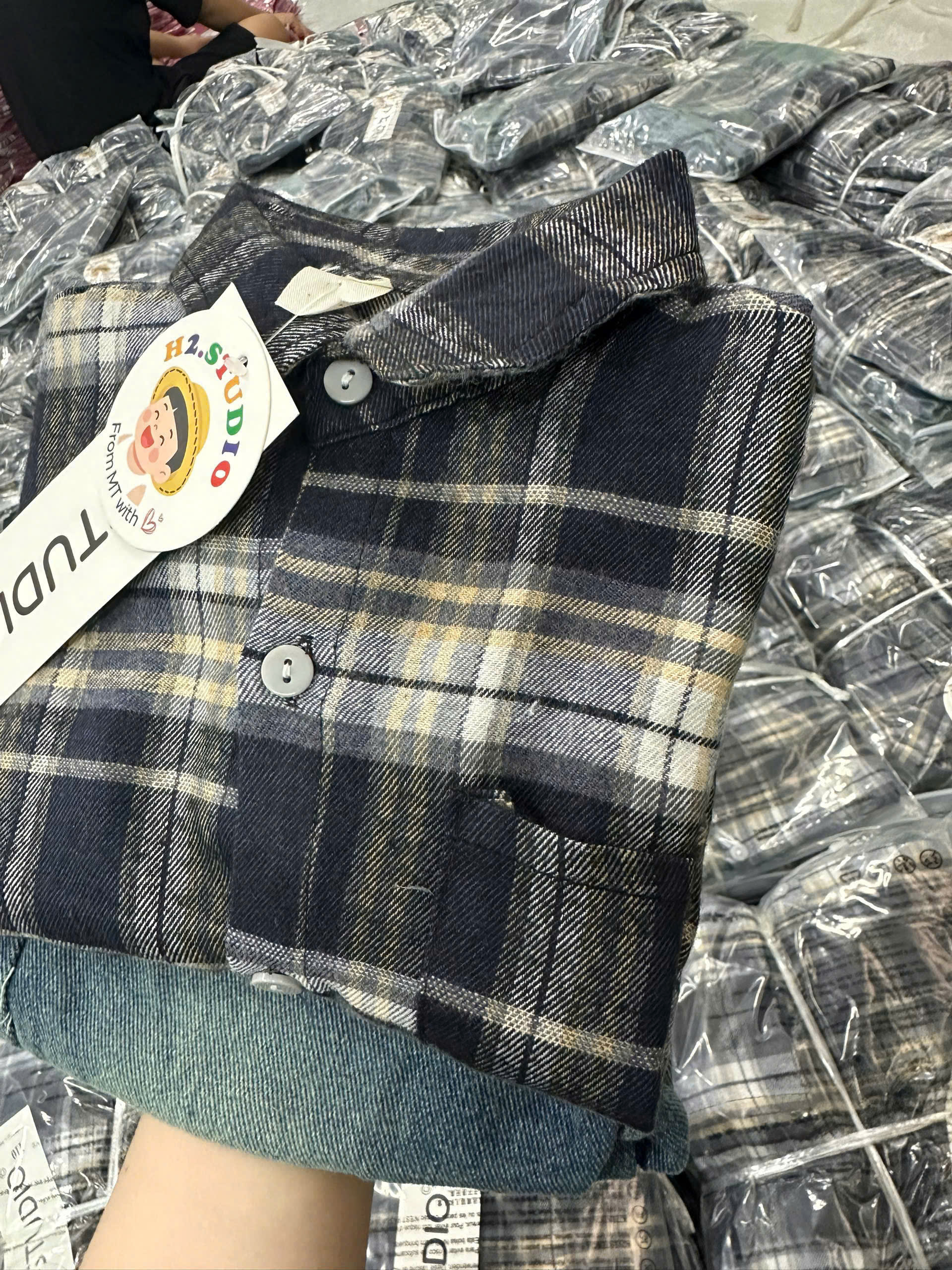 Set áo somi caro + quần jean_thumbnail_9