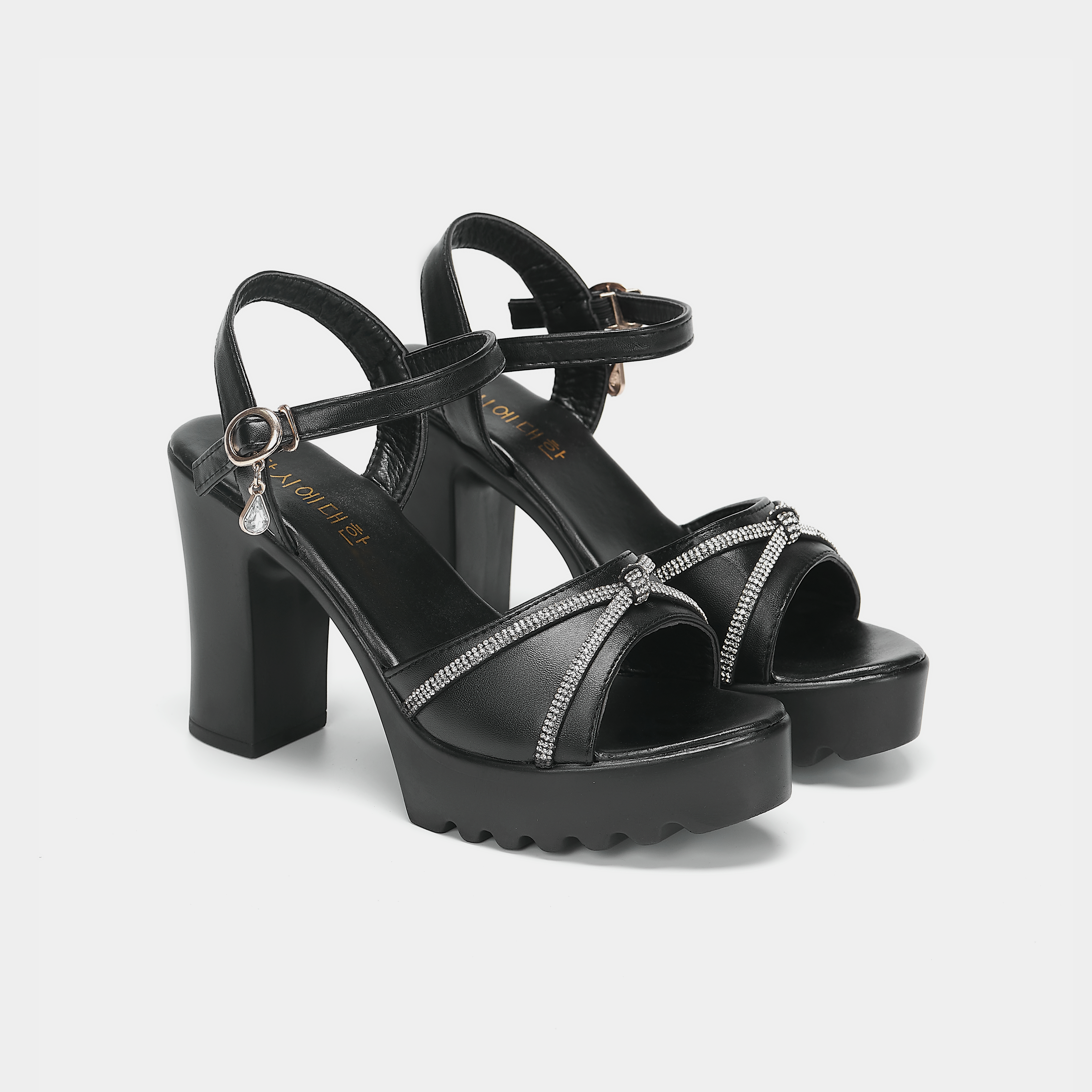 G01 - Sandal 9cm gót trụ vát siêu nhẹ chỉ hơn 1 lạng