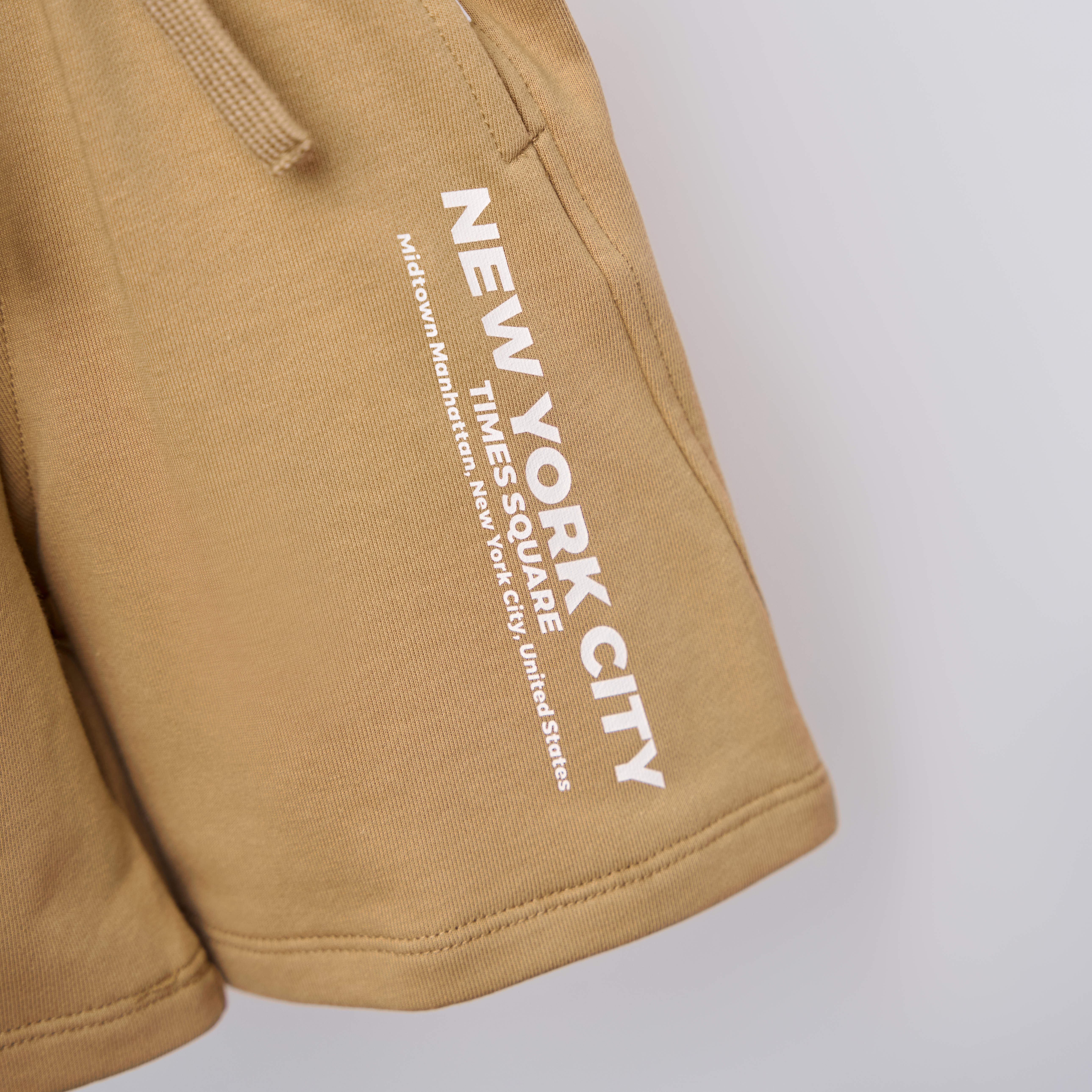 Quần short phối chéo in chữ_thumbnail_7