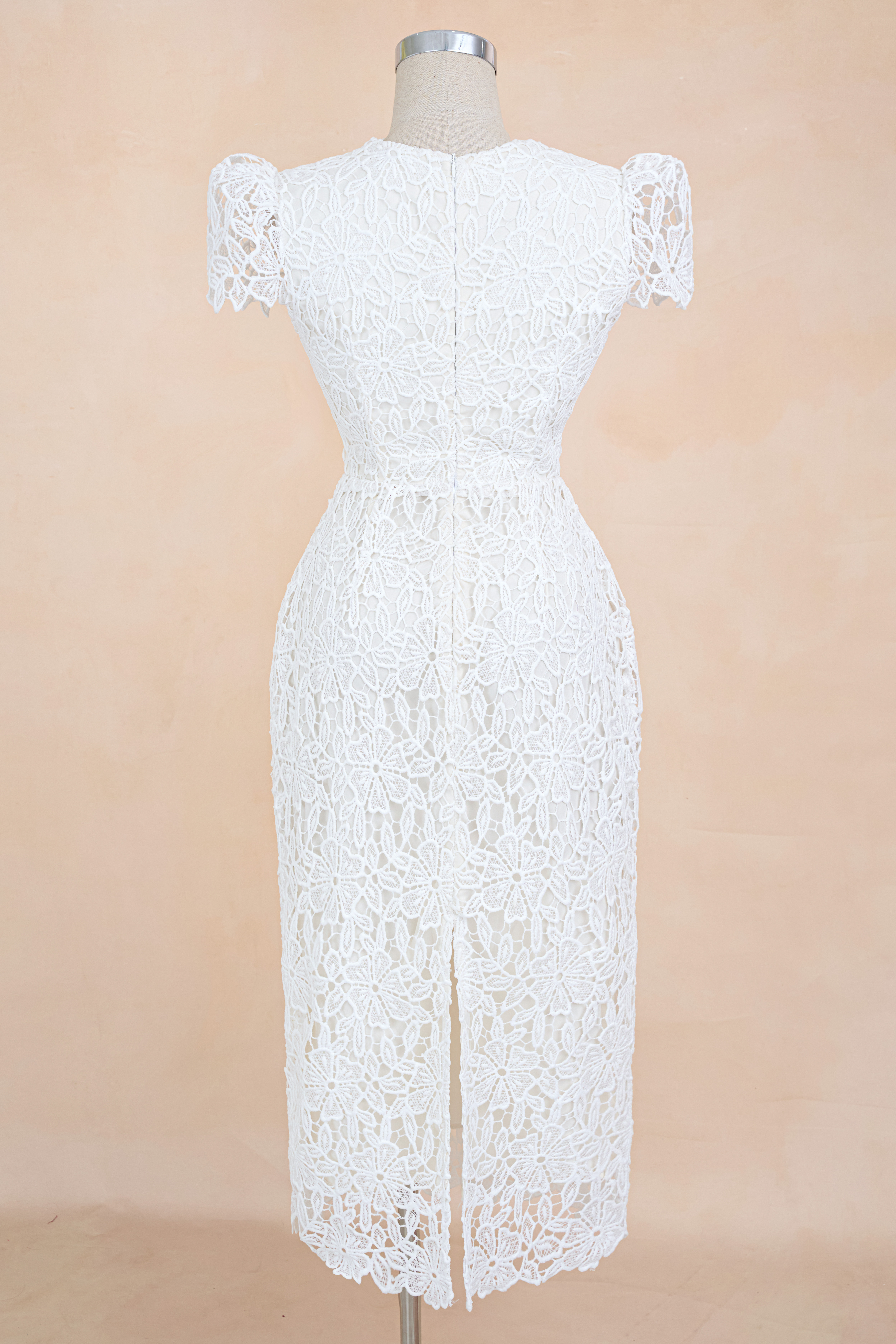 Đầm Bút Chì Ren Cổ V TB