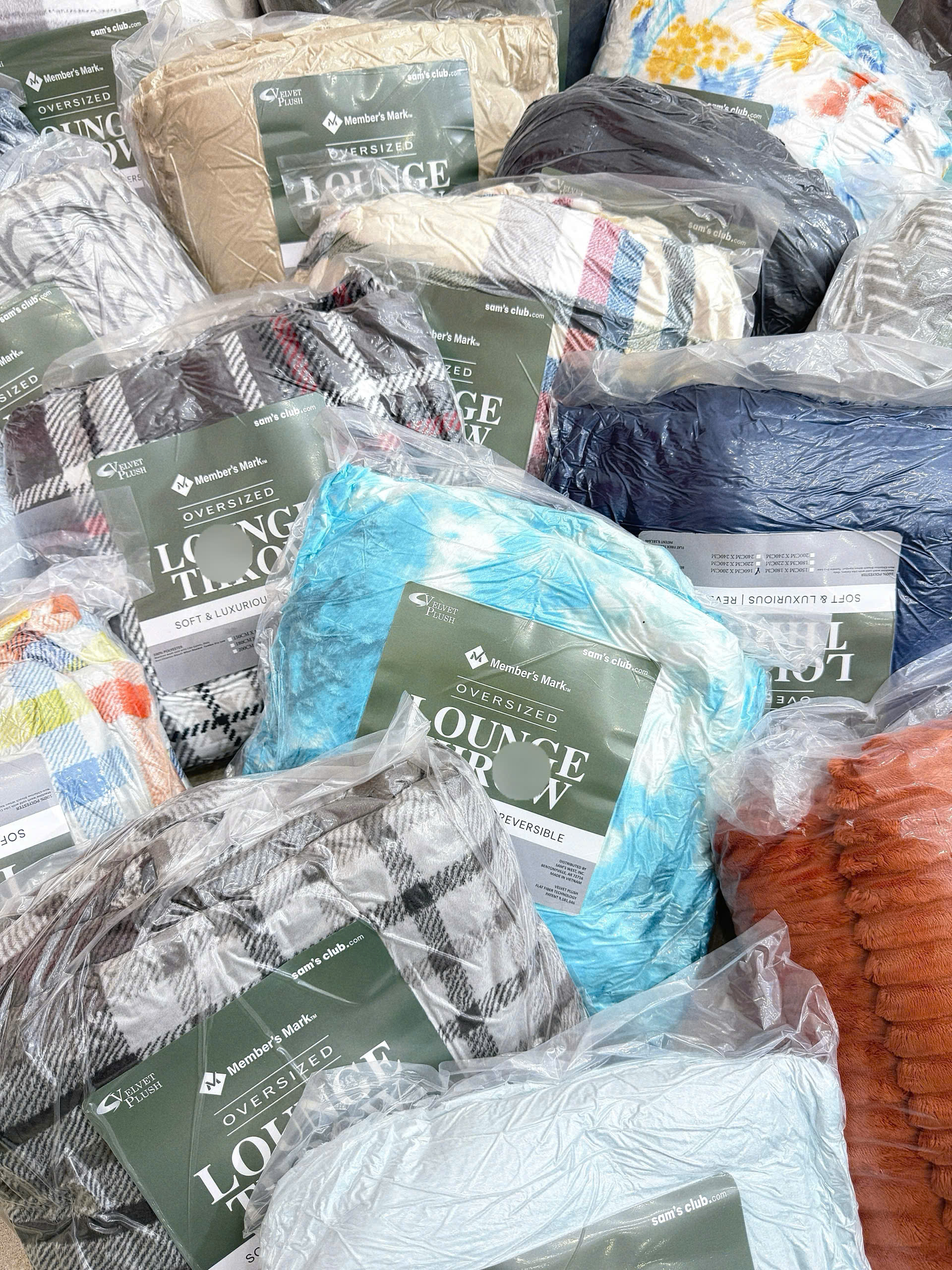 C106 CHĂN LÔNG (BÁN MÀU NGẪU NHIÊN)