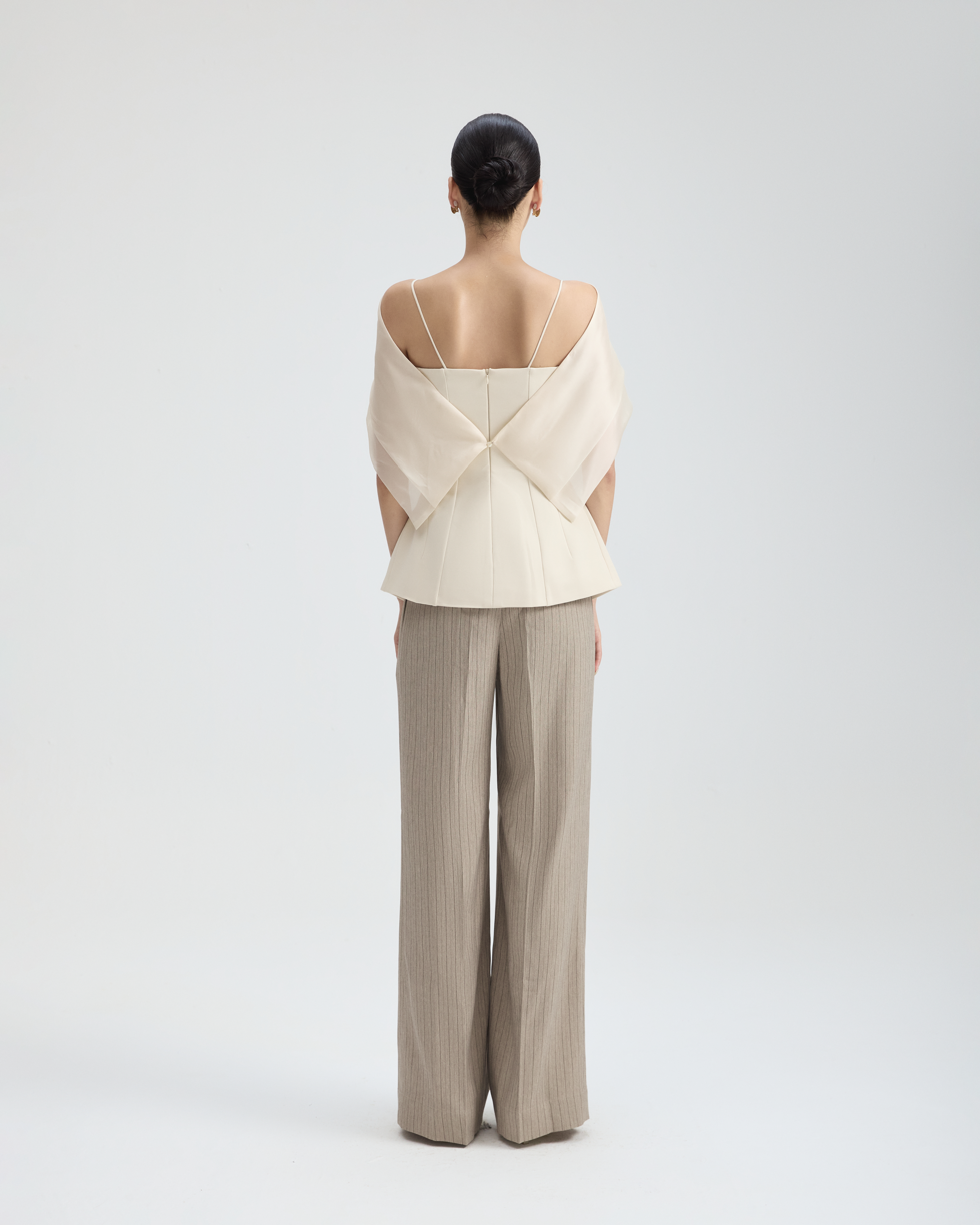 HAERIN Top_thumbnail_2