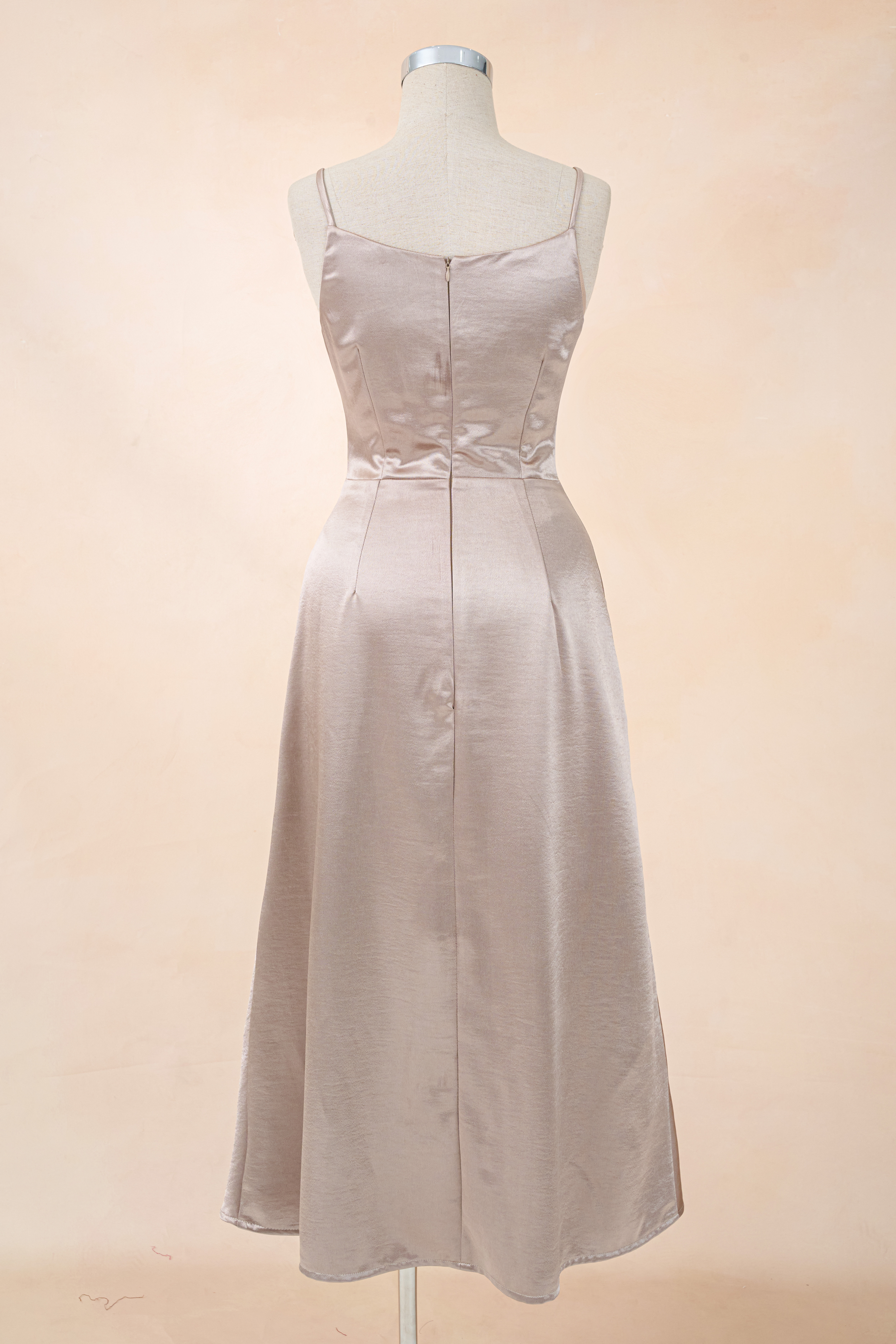 Đầm 2 Dây Chữ A Trơn