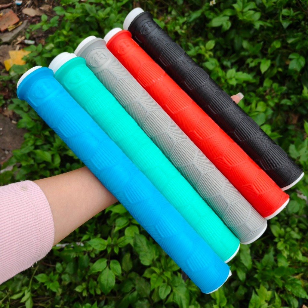 Quấn Cán Cần Câu Silicon Rút Tự Co Vân 3D Chống Trơn 2024