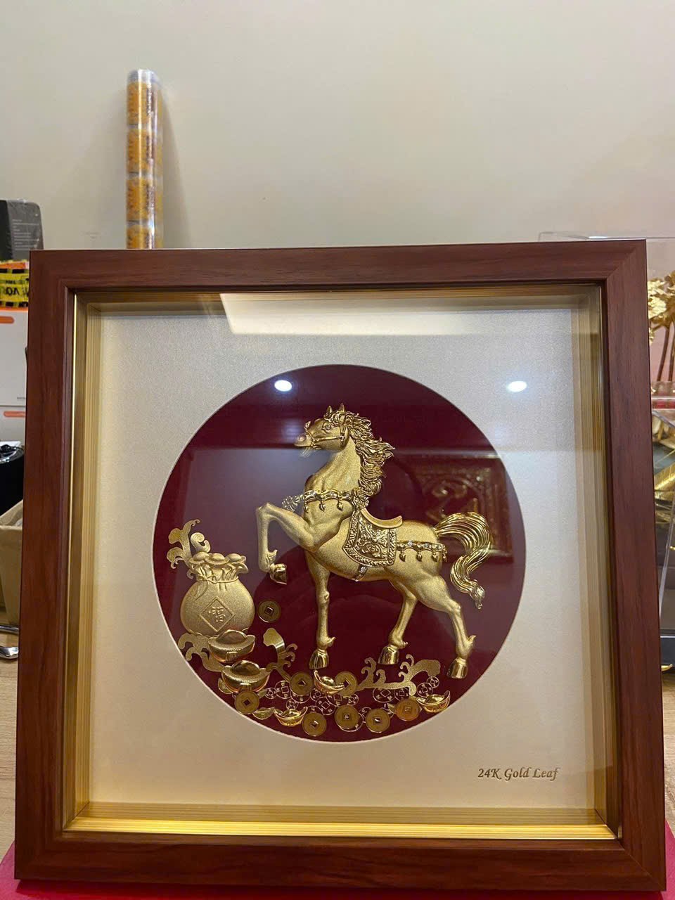 Tranh ngựa hoàng kim mạ vàng 24K KT 30x30cm