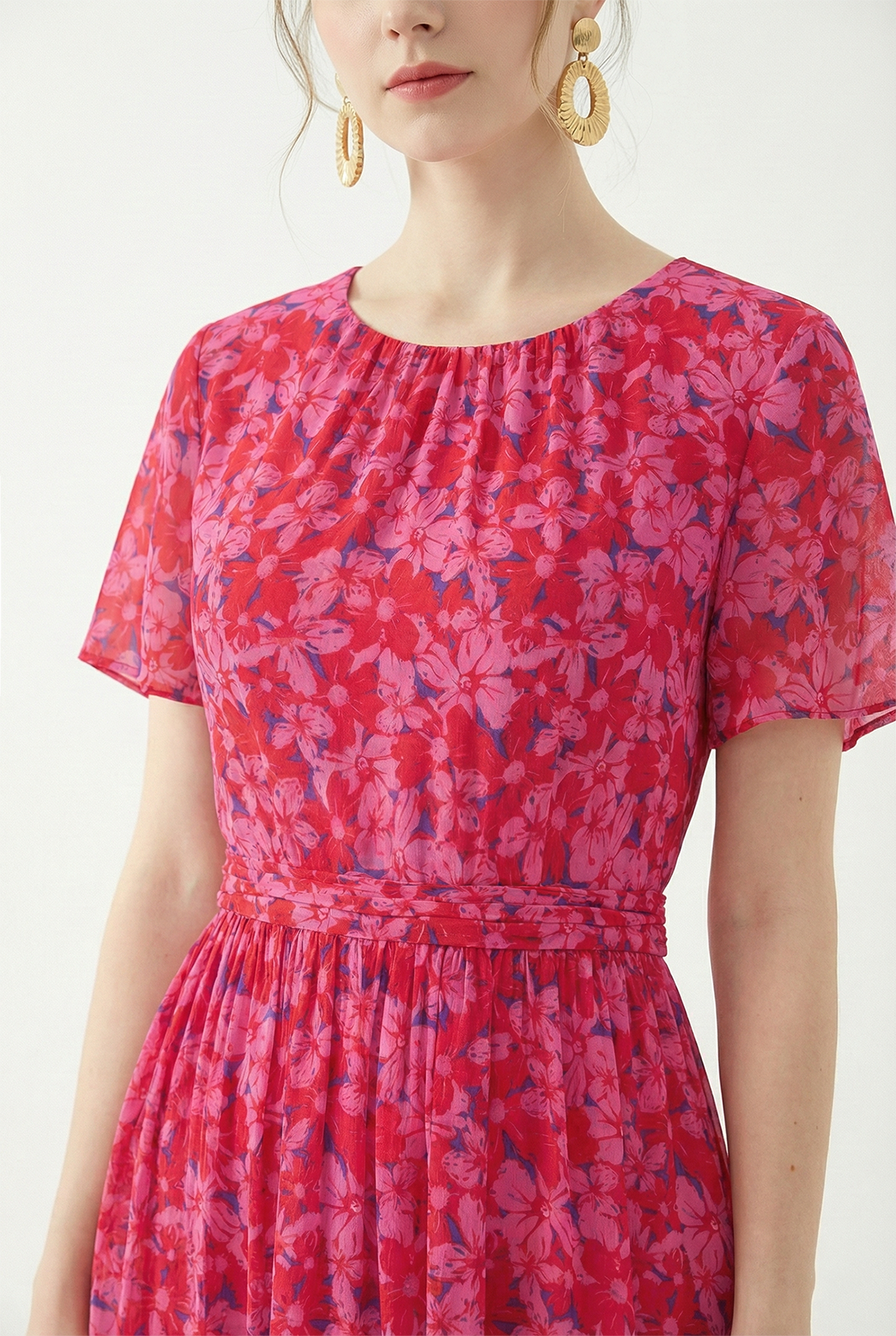 Đầm vải voan dày in hoa đỏ hồng dáng ôm chân rủ cổ tròn tay ngắn thiết kế MAZANO_thumbnail_4