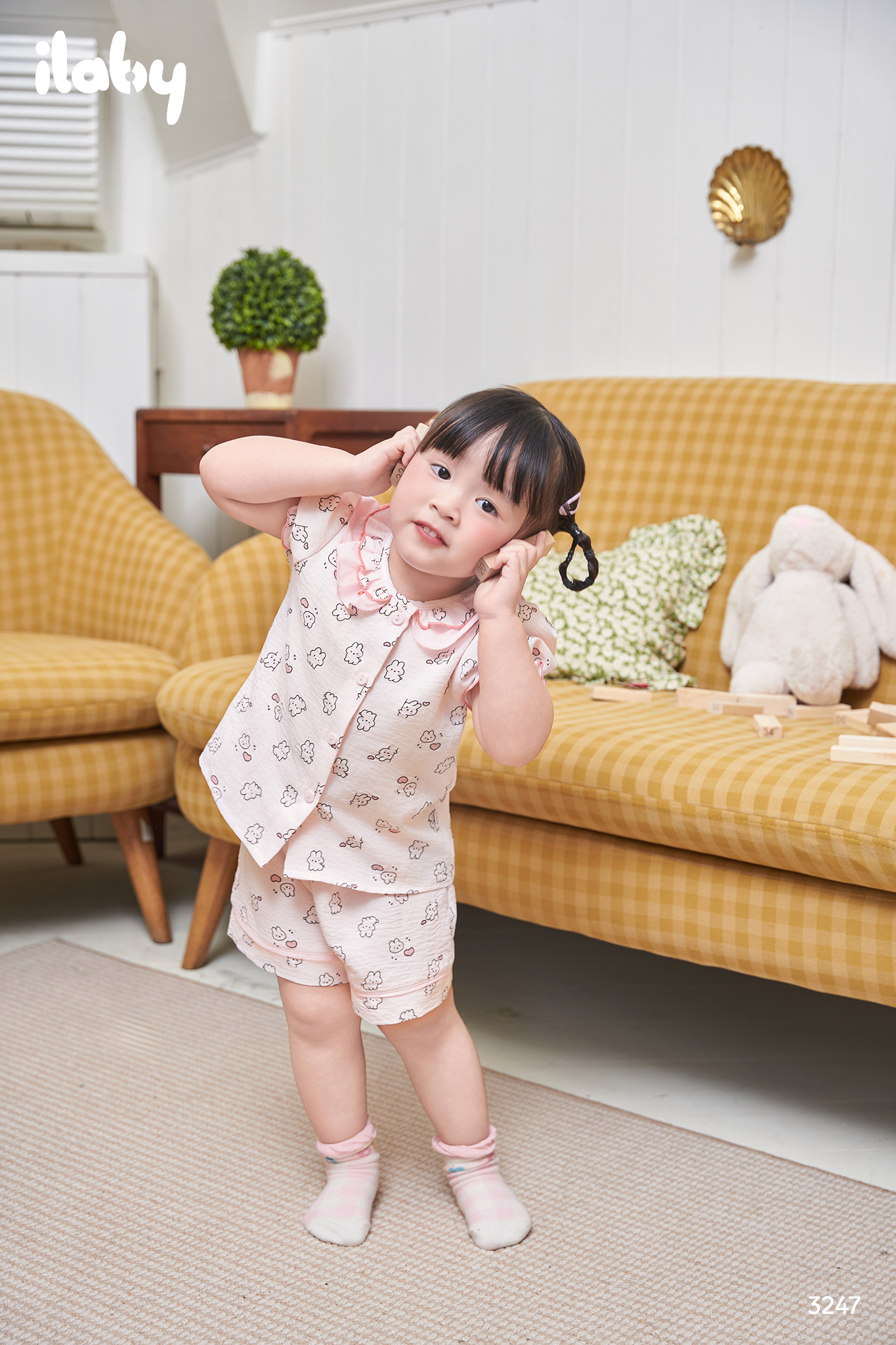 Bộ mặc nhà thỏ hồng