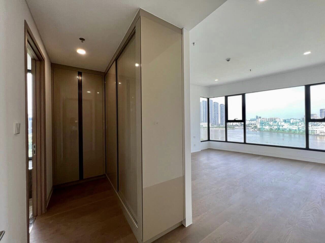 Bán căn hộ Penthouse - 290m2 - view Đảo Kim Cương - 80 tỷ all in_thumbnail_3
