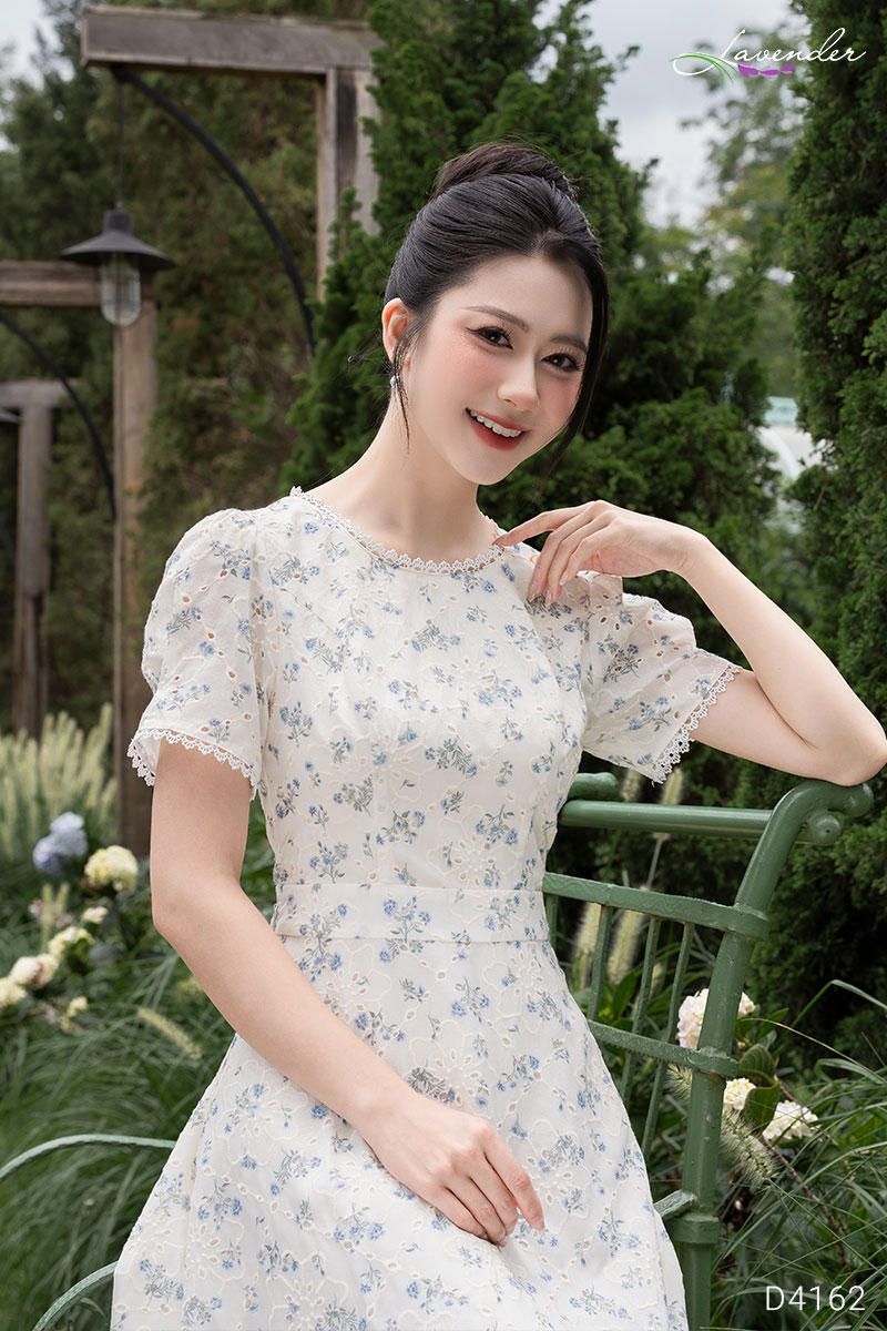 Đầm trắng tay ngắn hoa thêu cổ ren D4162_thumbnail_5