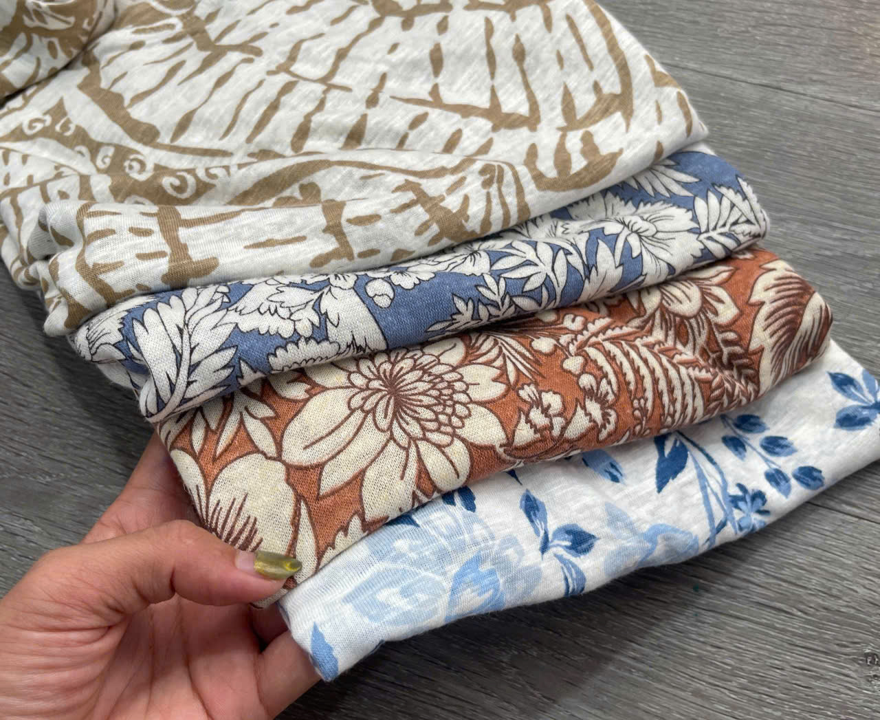 AT841- Áo thun hoa văn Linen_thumbnail_6