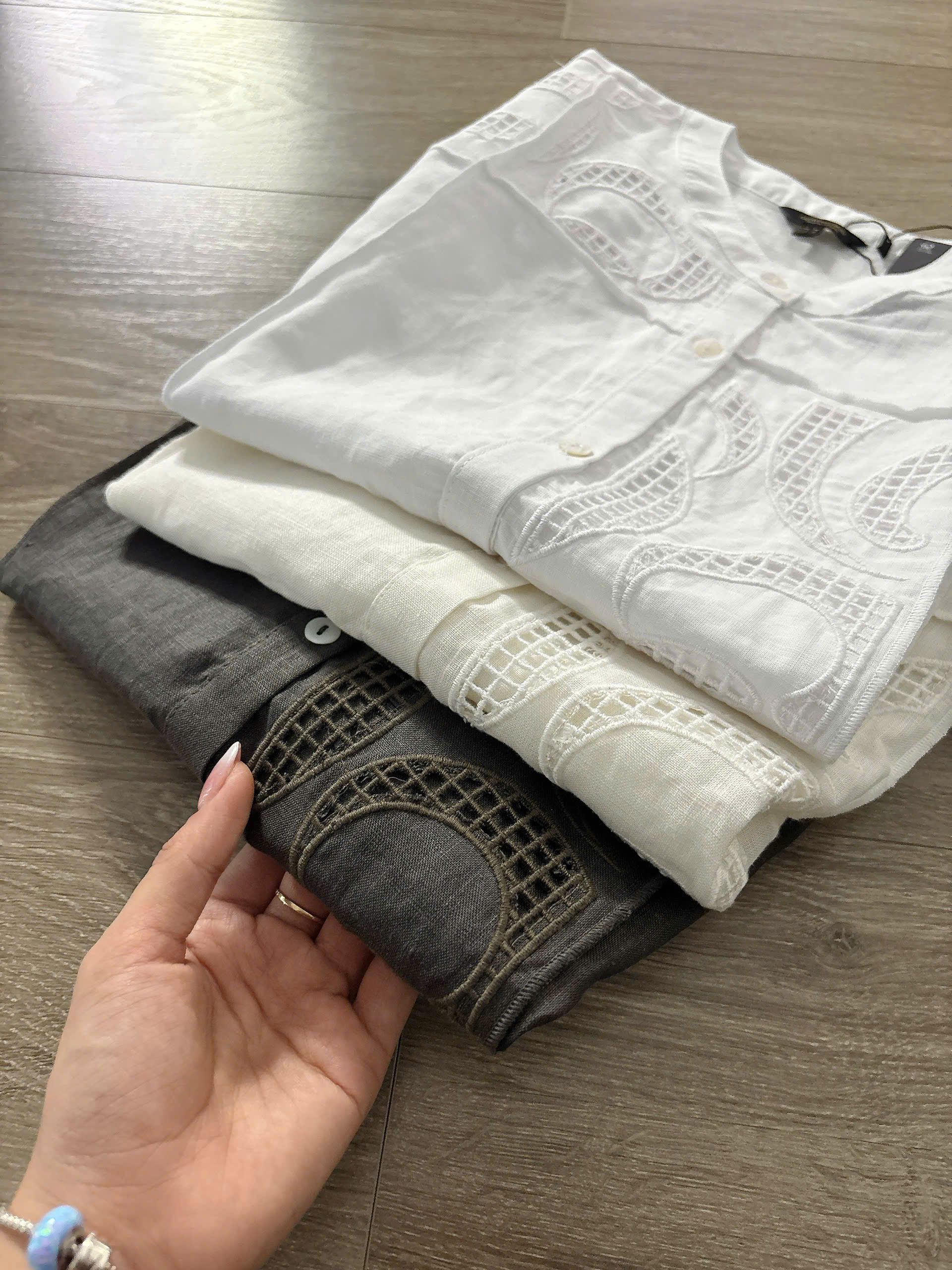 A43 ÁO KIỂU 3 MÀU_thumbnail_7