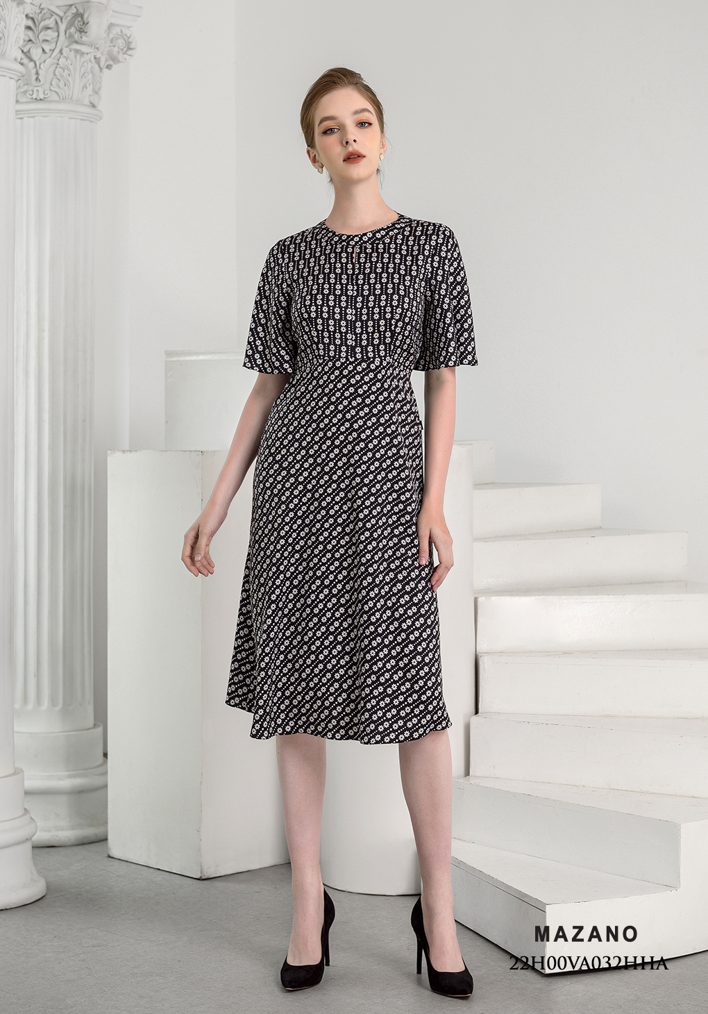 Đầm eo cao tay rủ thắt nơ lưng trang trí