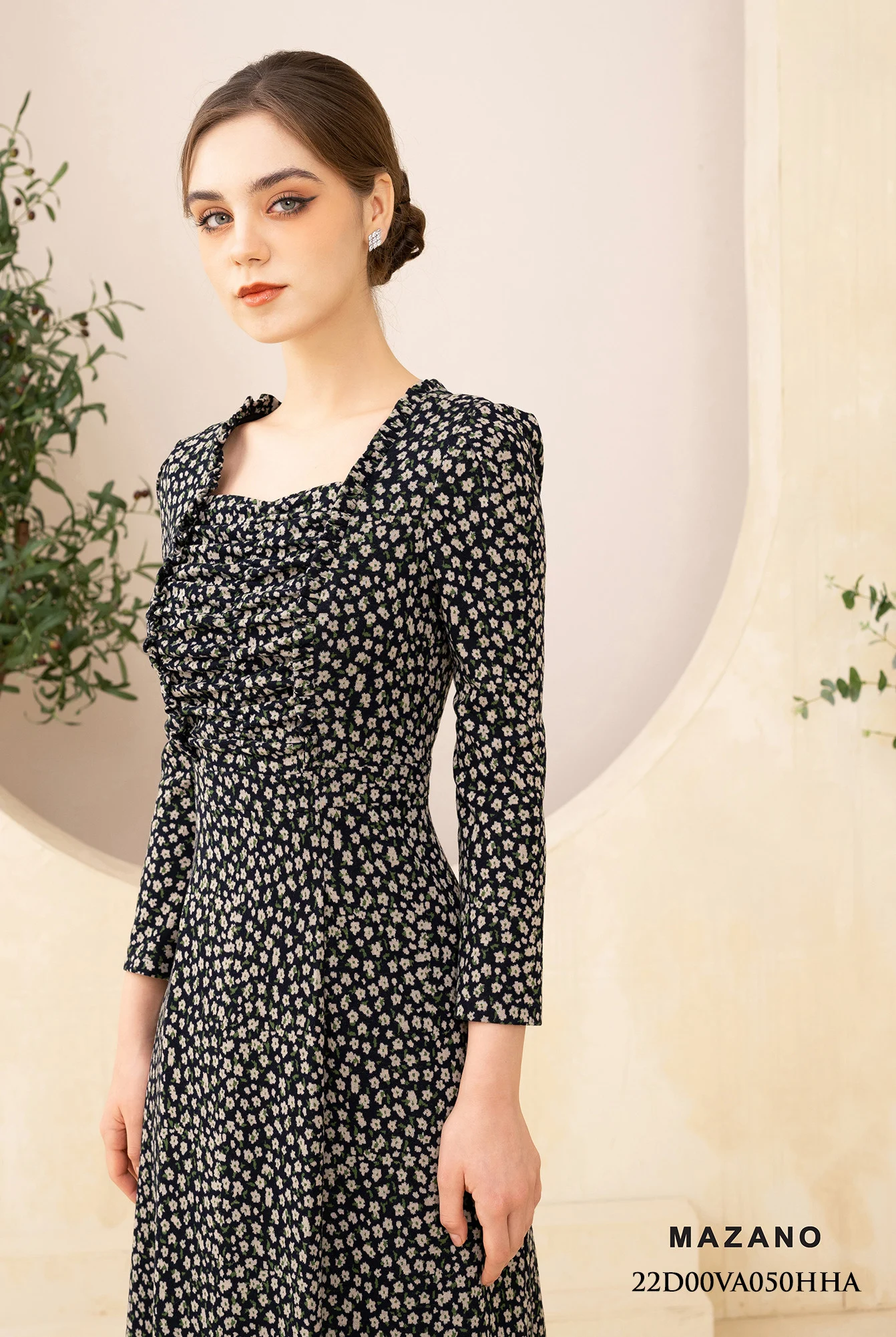 Đầm dạ len đen can eo chân xếp ly_thumbnail_3