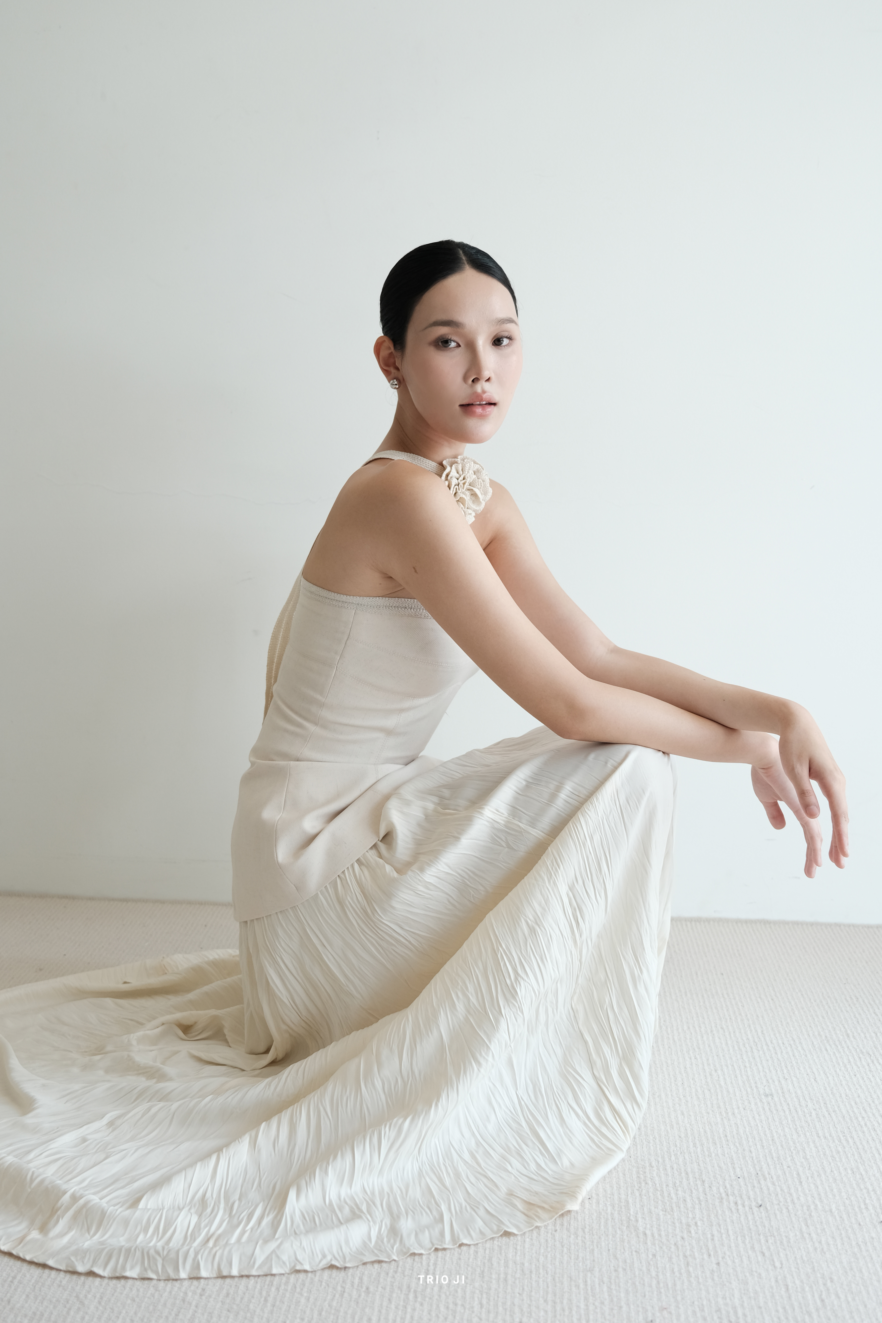 DEMURE Top_thumbnail_7