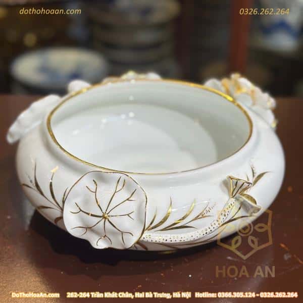 Bát Thả Hoa/ Bát Minh Đường Tụ Thuỷ Liên Hoa Men Trắng Vẽ Vàng Màu Trắng4