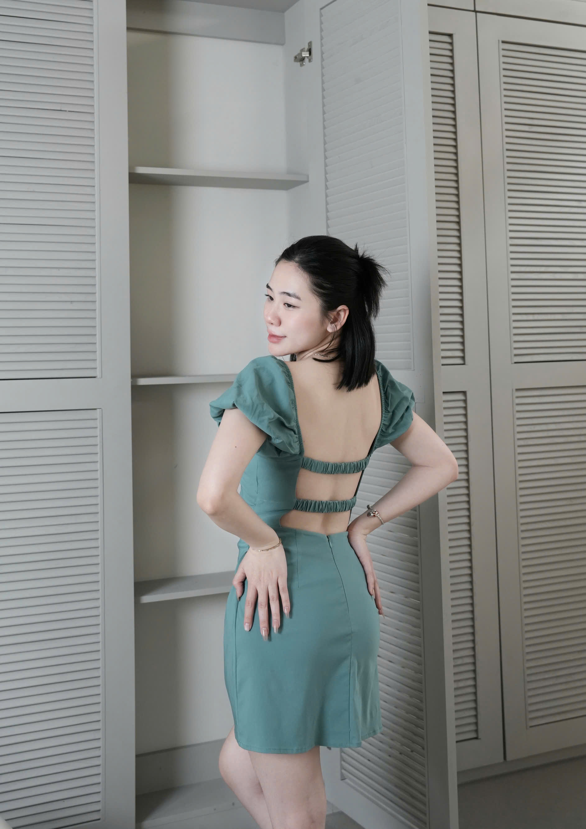 Đầm Stra hở lưng ( ĐEN )_thumbnail_7