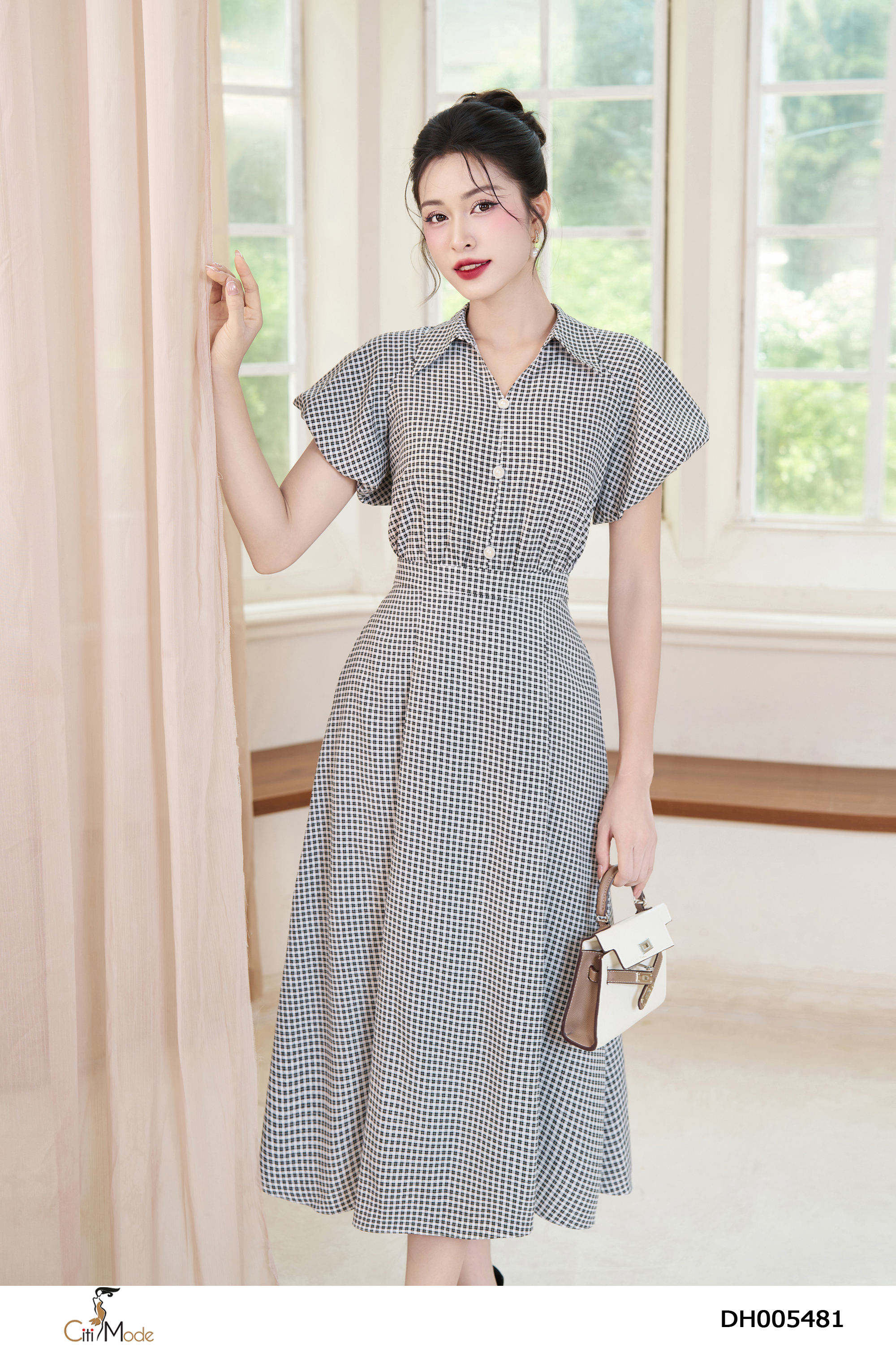 Đầm xòe kẻ nhỏ cổ đức tay chuông_thumbnail_1