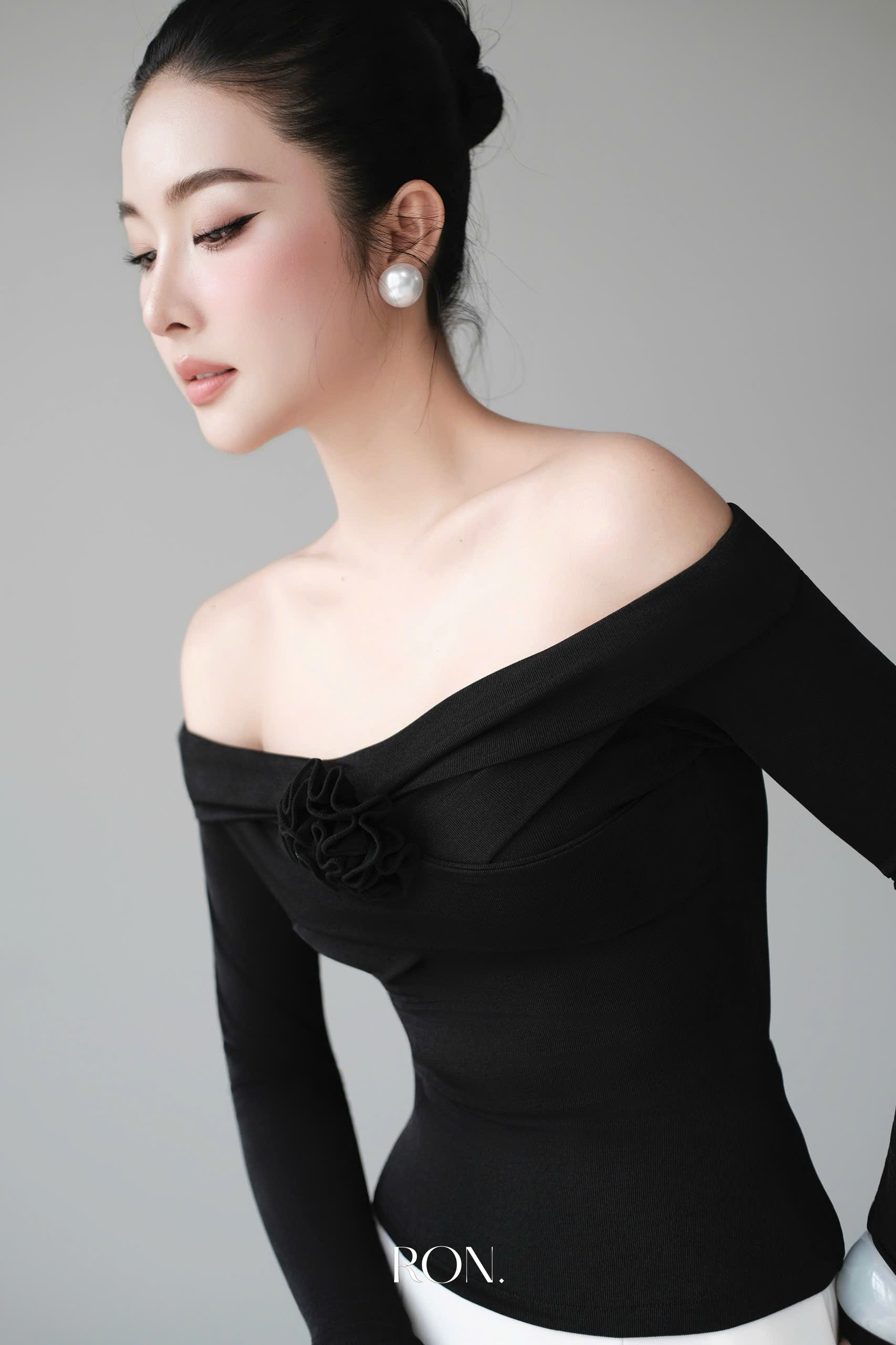 Áo dài hoa ngực_thumbnail_4