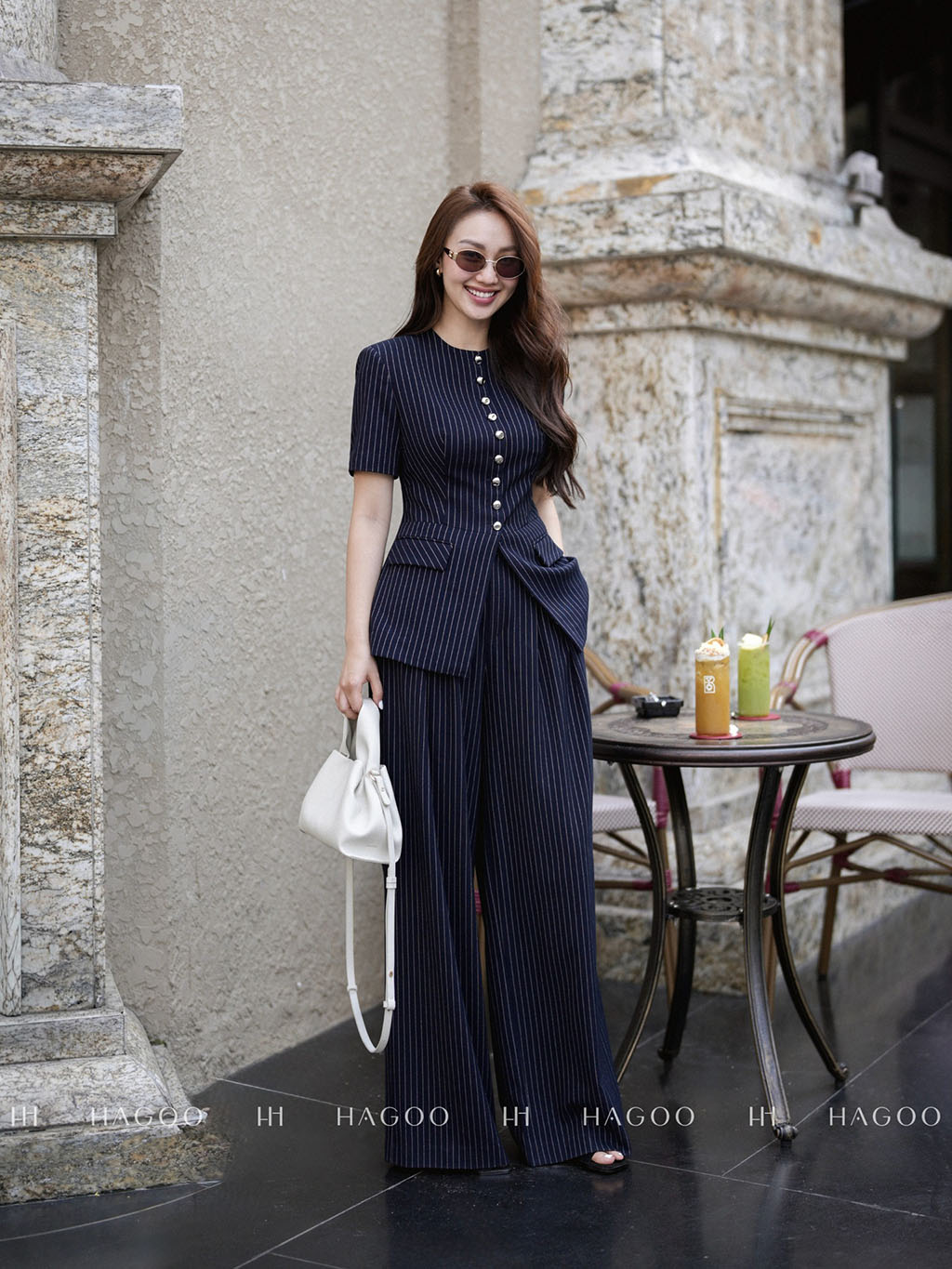 Áo ký giả cổ leo hàng cúc bọc