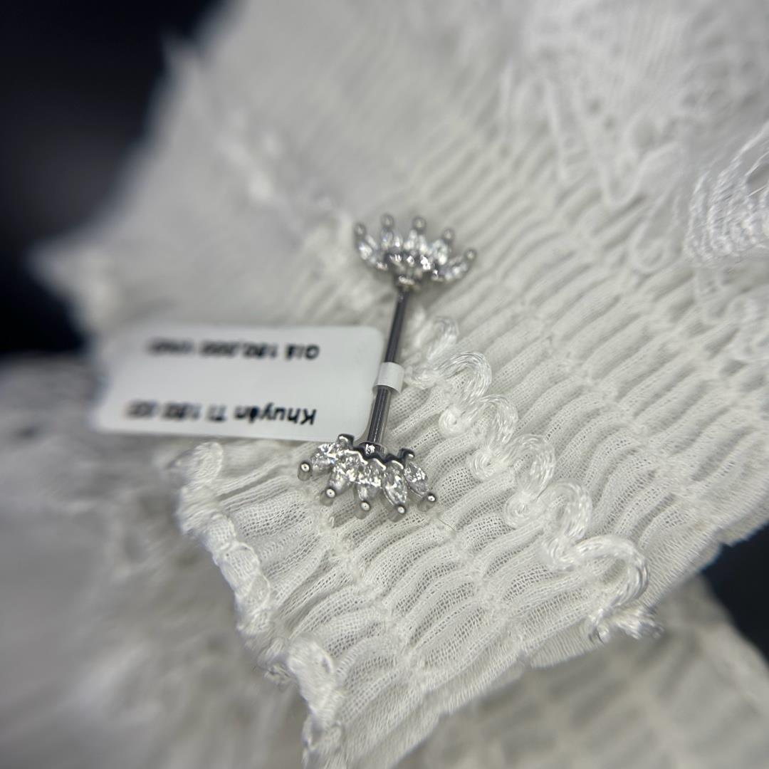 Khuyên Ti năm lá kim cương _thumbnail_2