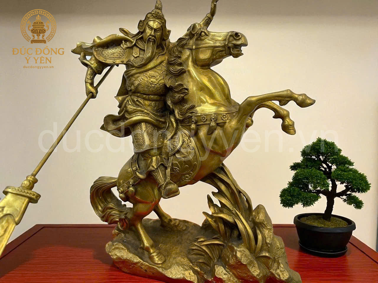 Tượng quan van trường cưỡi ngựa đúc đồng vàng thau _thumbnail_1