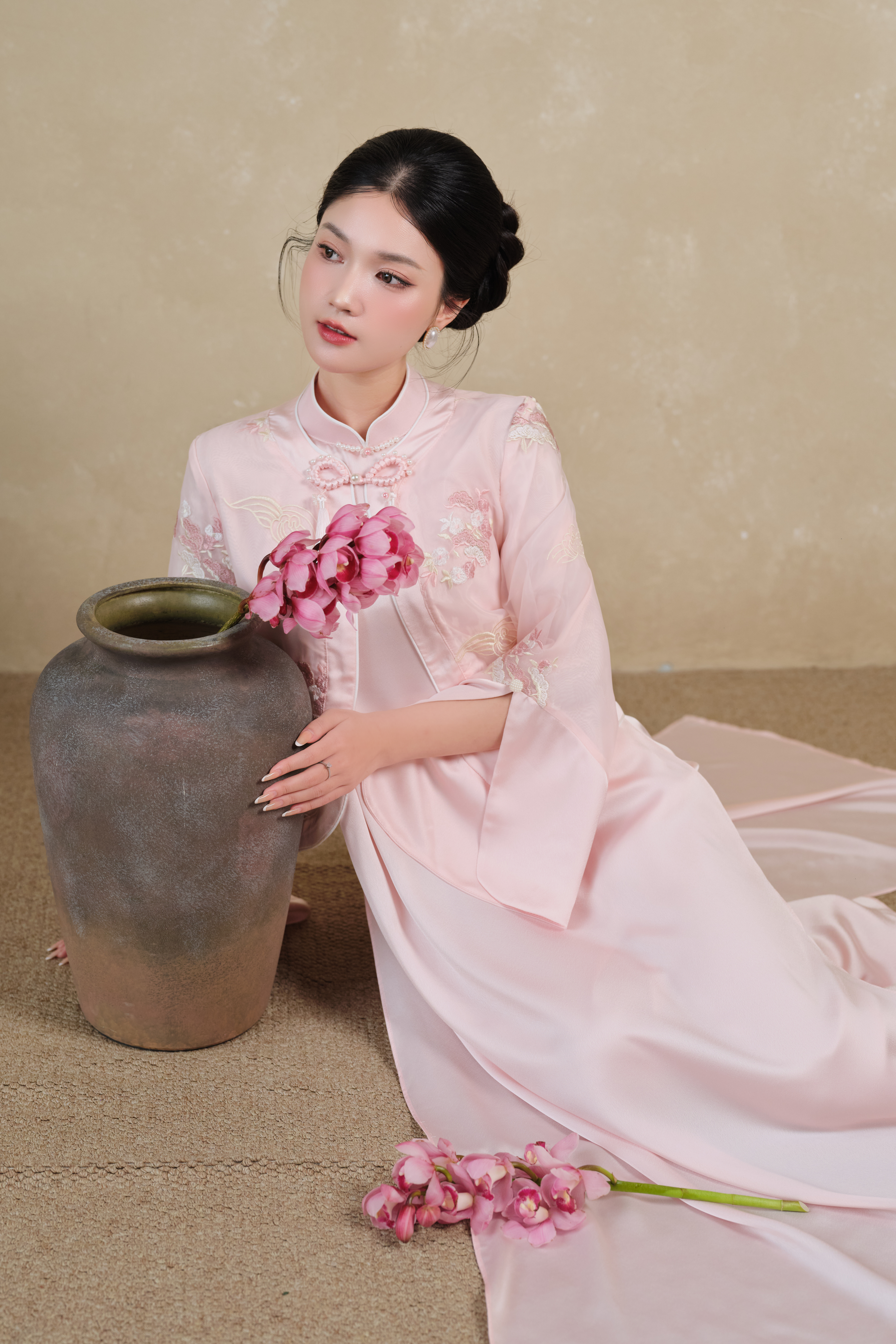 Áo dài Minh Châu_thumbnail_5