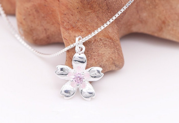 Mách nhỏ chọn trang sức làm quà đầy ấn tượng