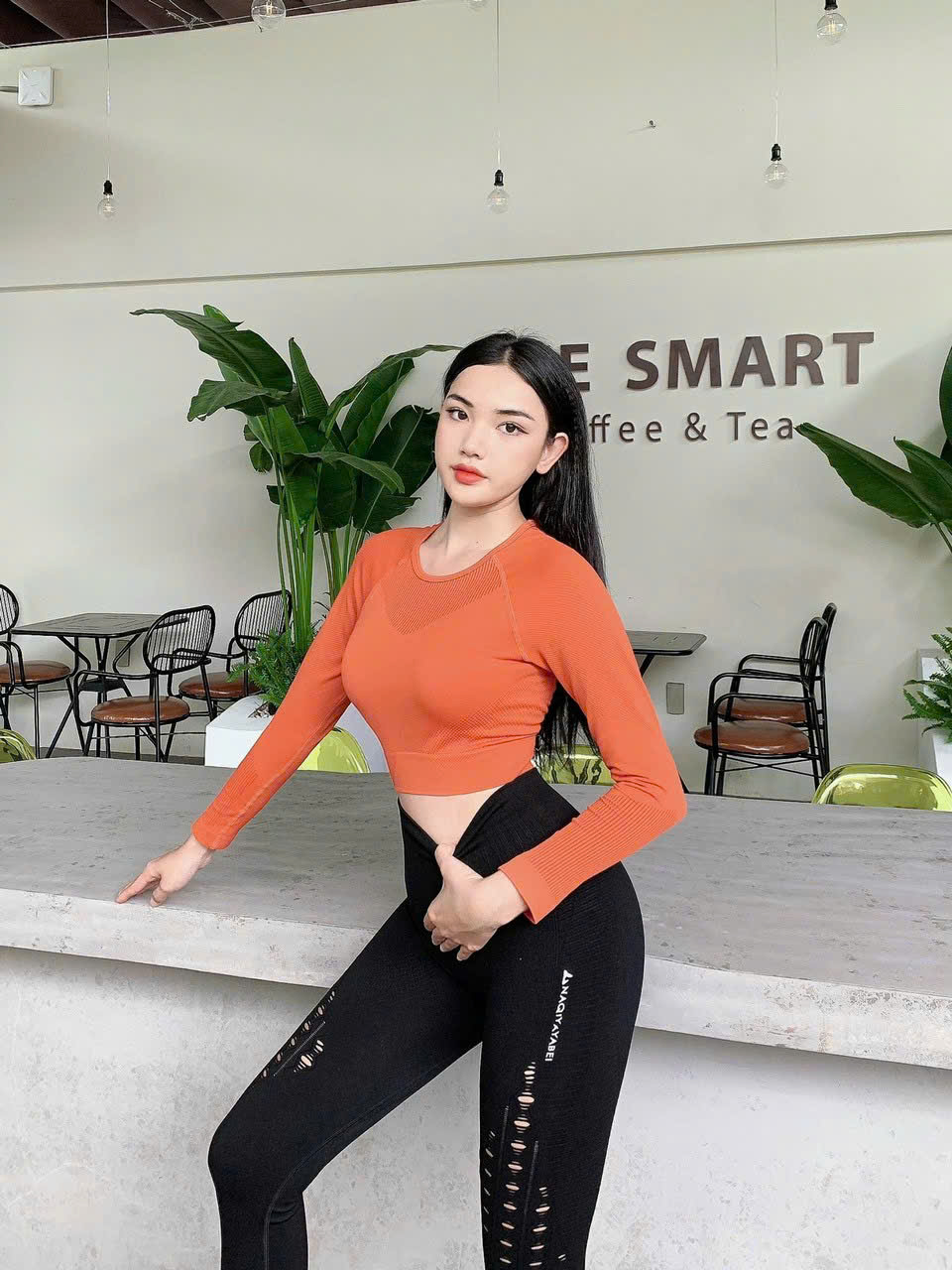 Áo Croptop Thể Thao Tay Dài Trơn F.21_thumbnail_9