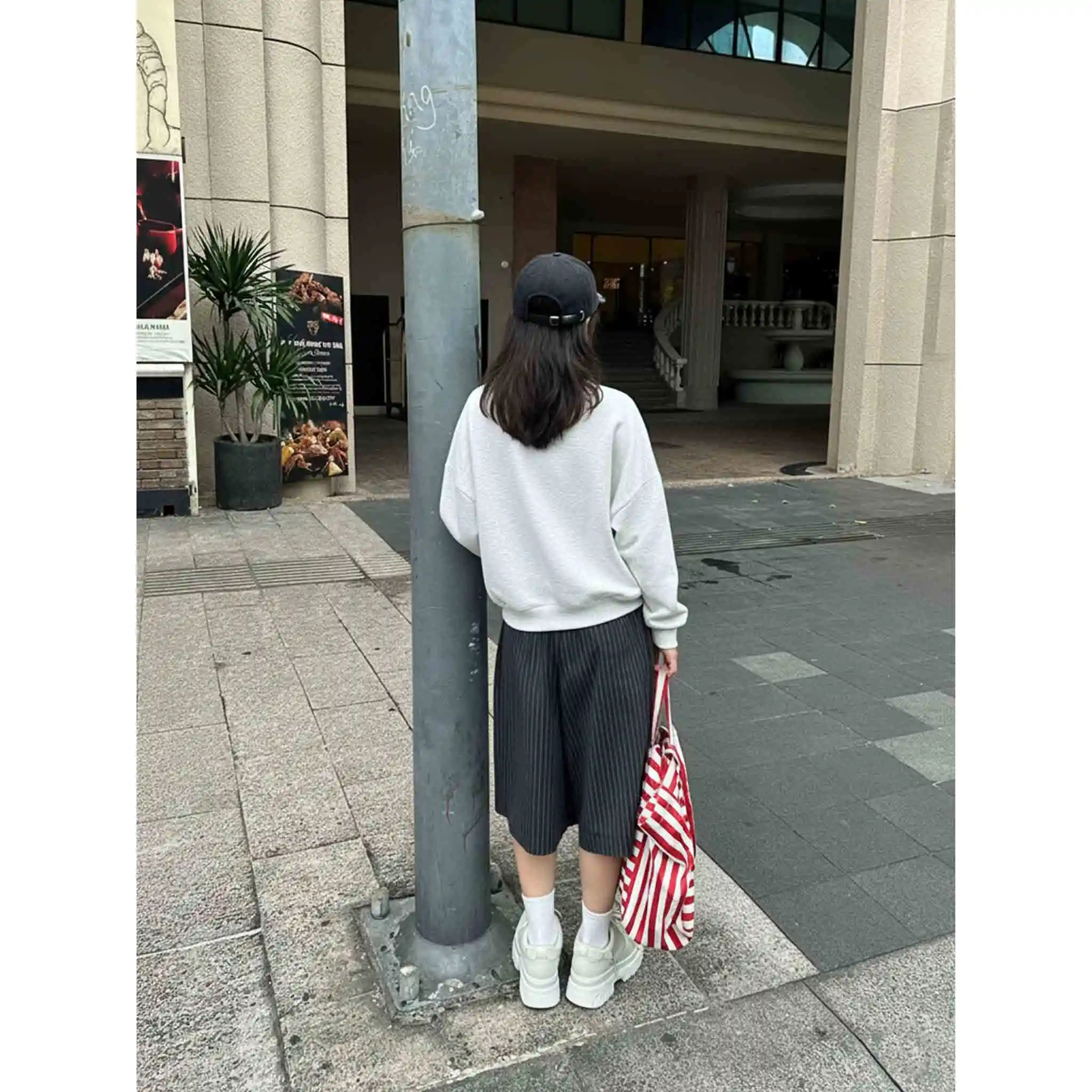Áo Sweater form boxy Miucho Club nỉ 2 da thoáng mát thấm hút tốt basic dễ phối đồ in mix 2821_thumbnail_4