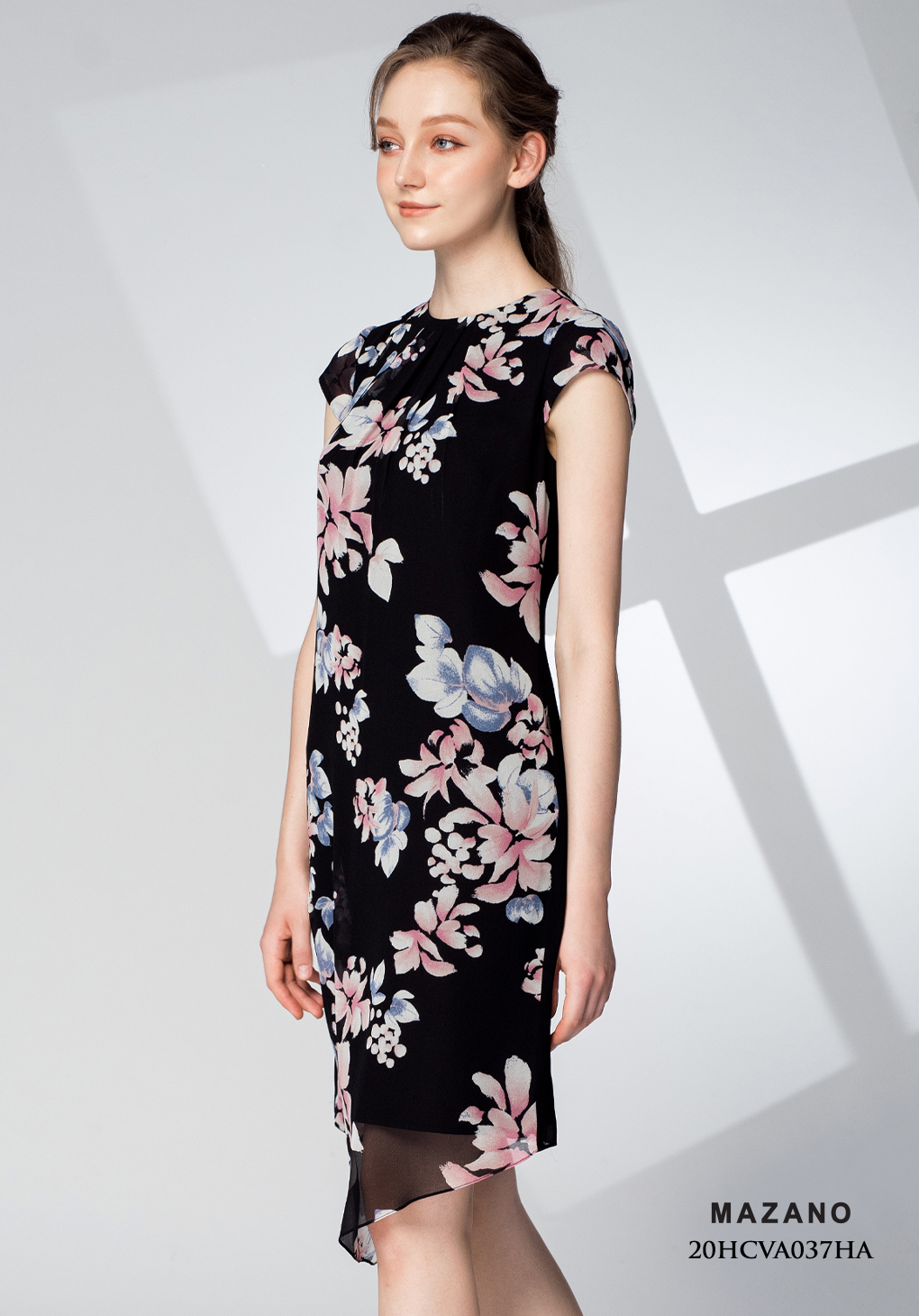 Đầm đen họa tiết mullet cách điệu_thumbnail_2