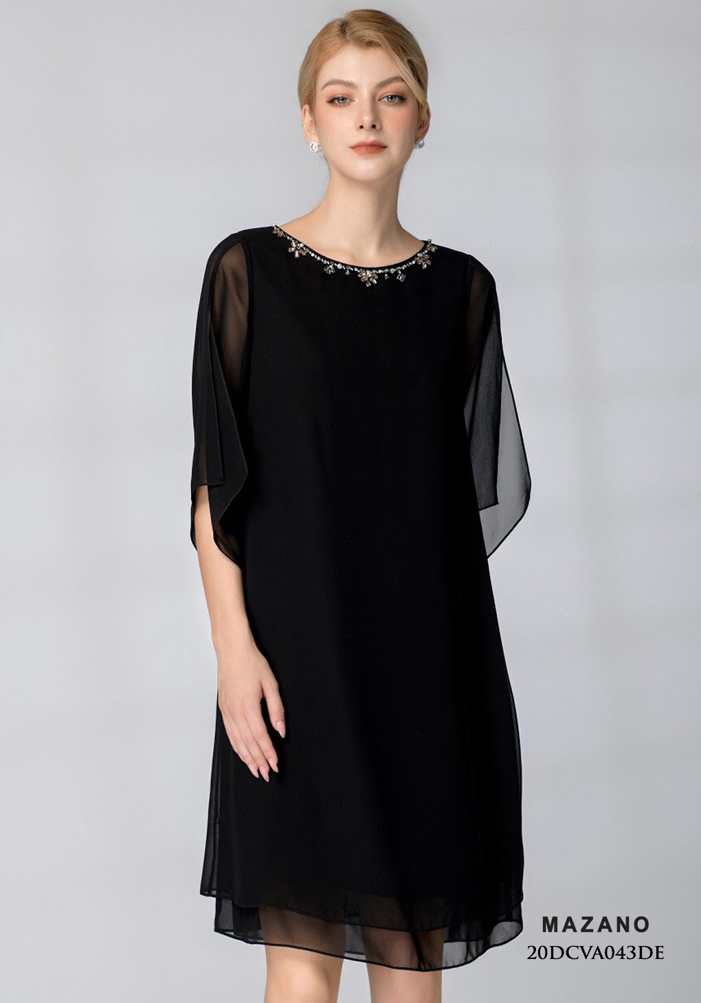 Đầm đen suông A tay xẻ, cổ đính đá_thumbnail_0