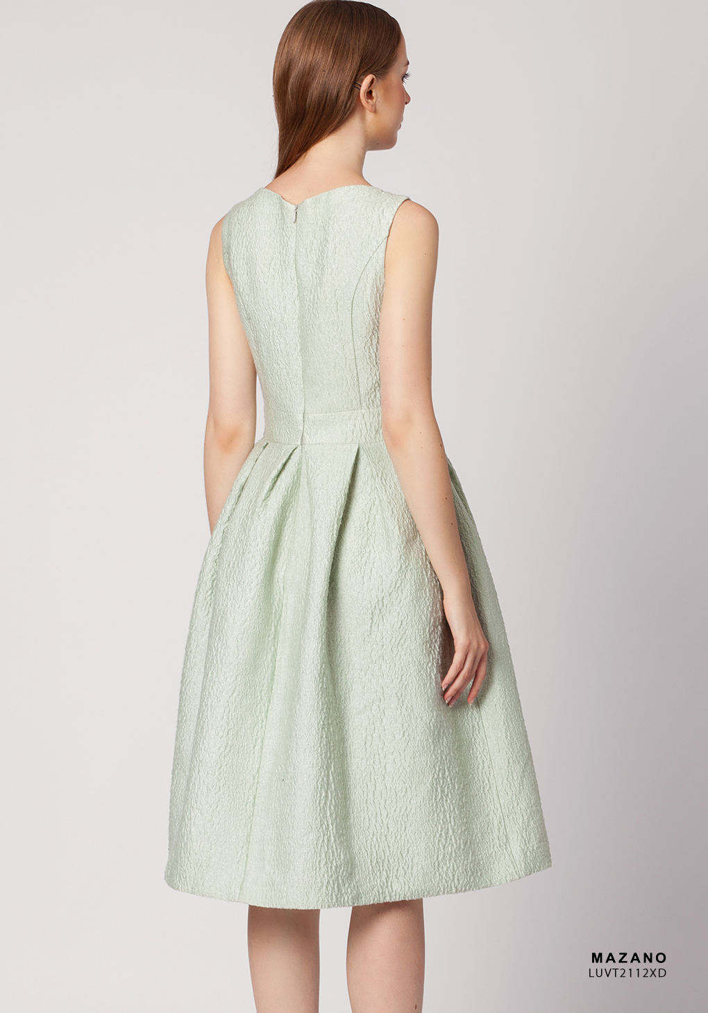 Đầm xanh xòe đính đá cổ cách điệu_thumbnail_1