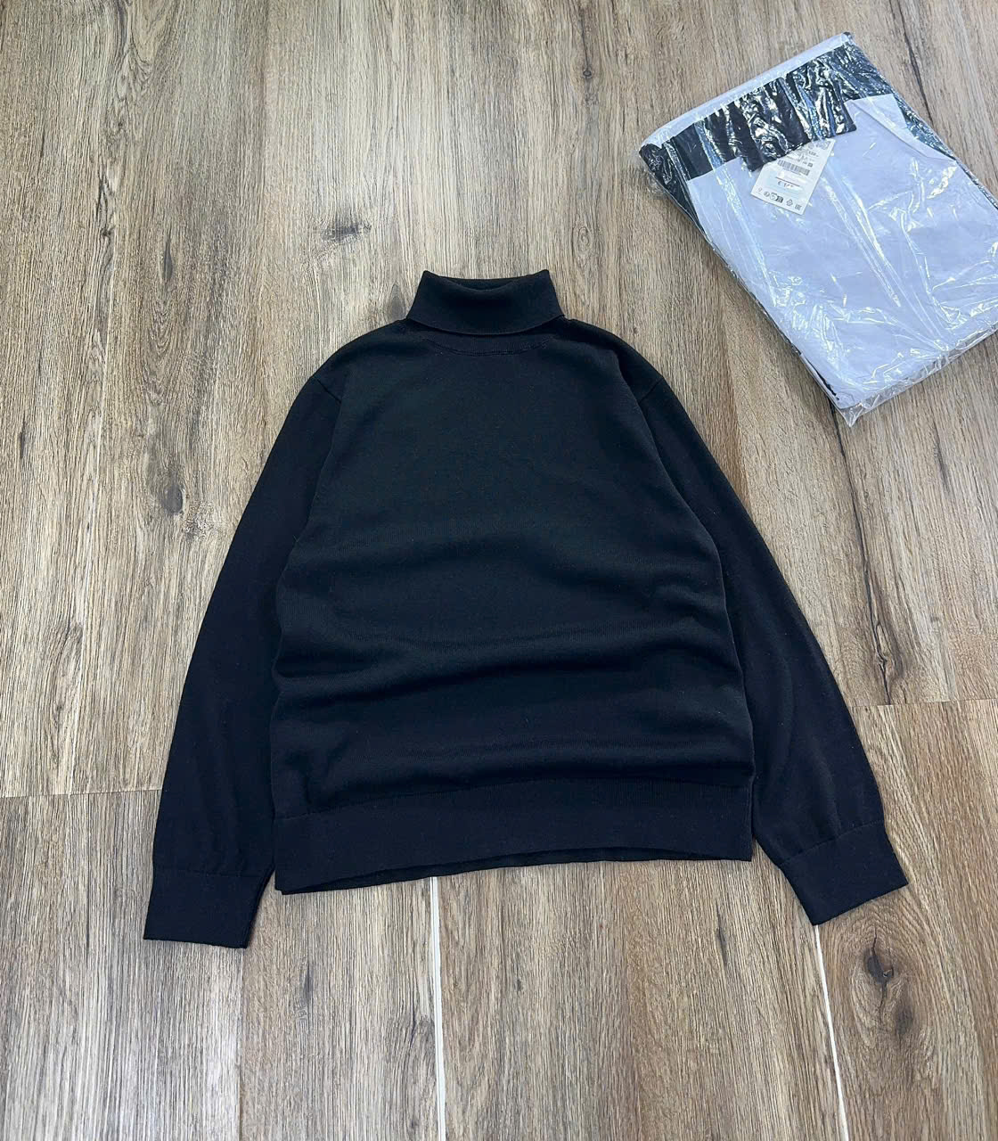 A607 ÁO DỆT KIM BÉ 2 MÀU