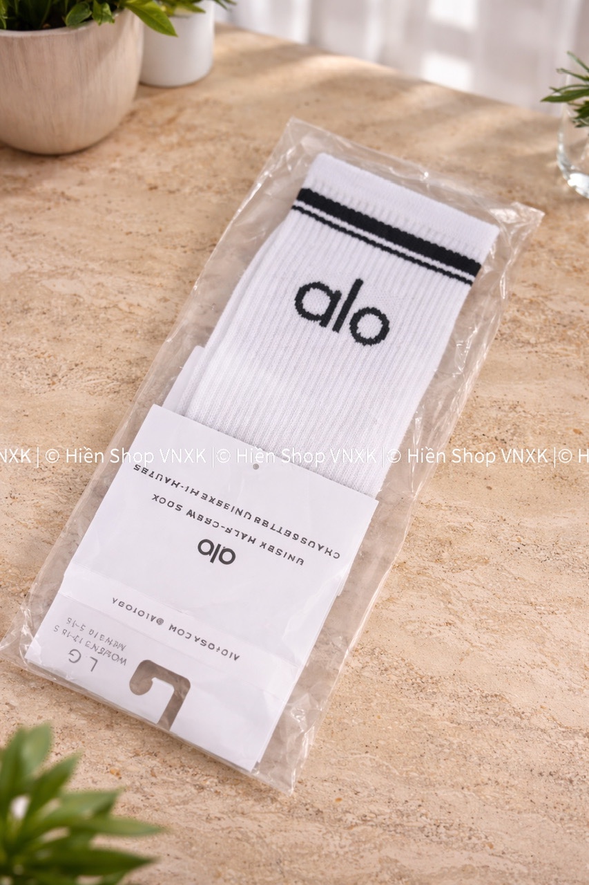 2 Set tất Đen & Trắng ALO