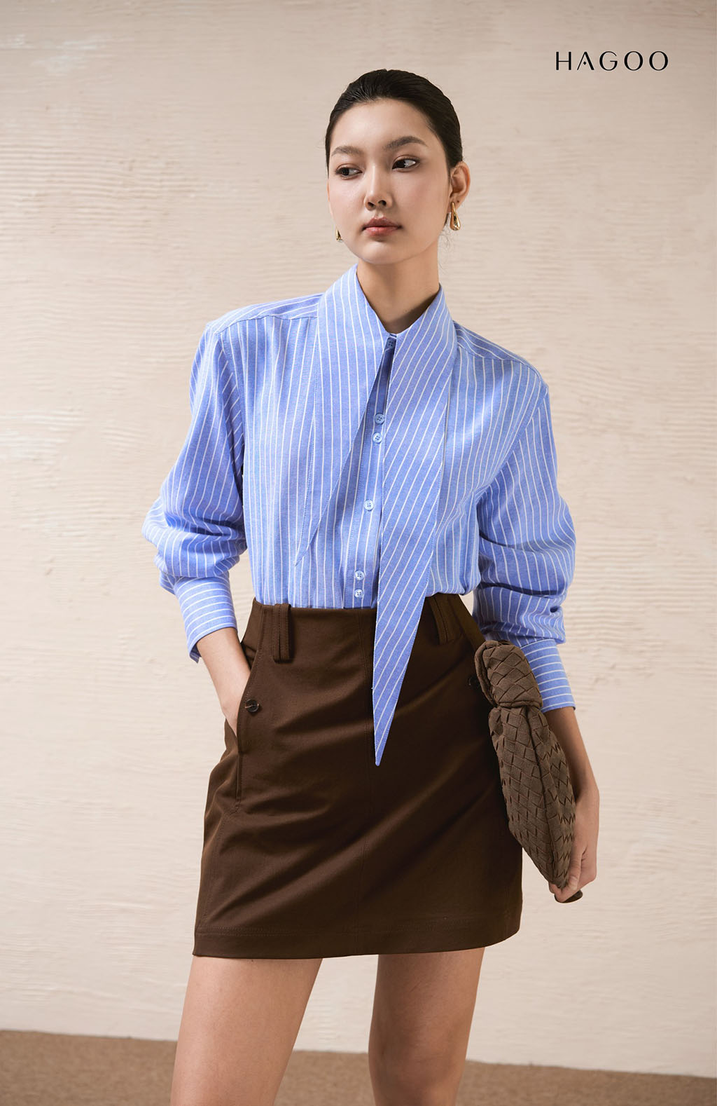 Áo sơ mi cổ tai thỏ HAGOO