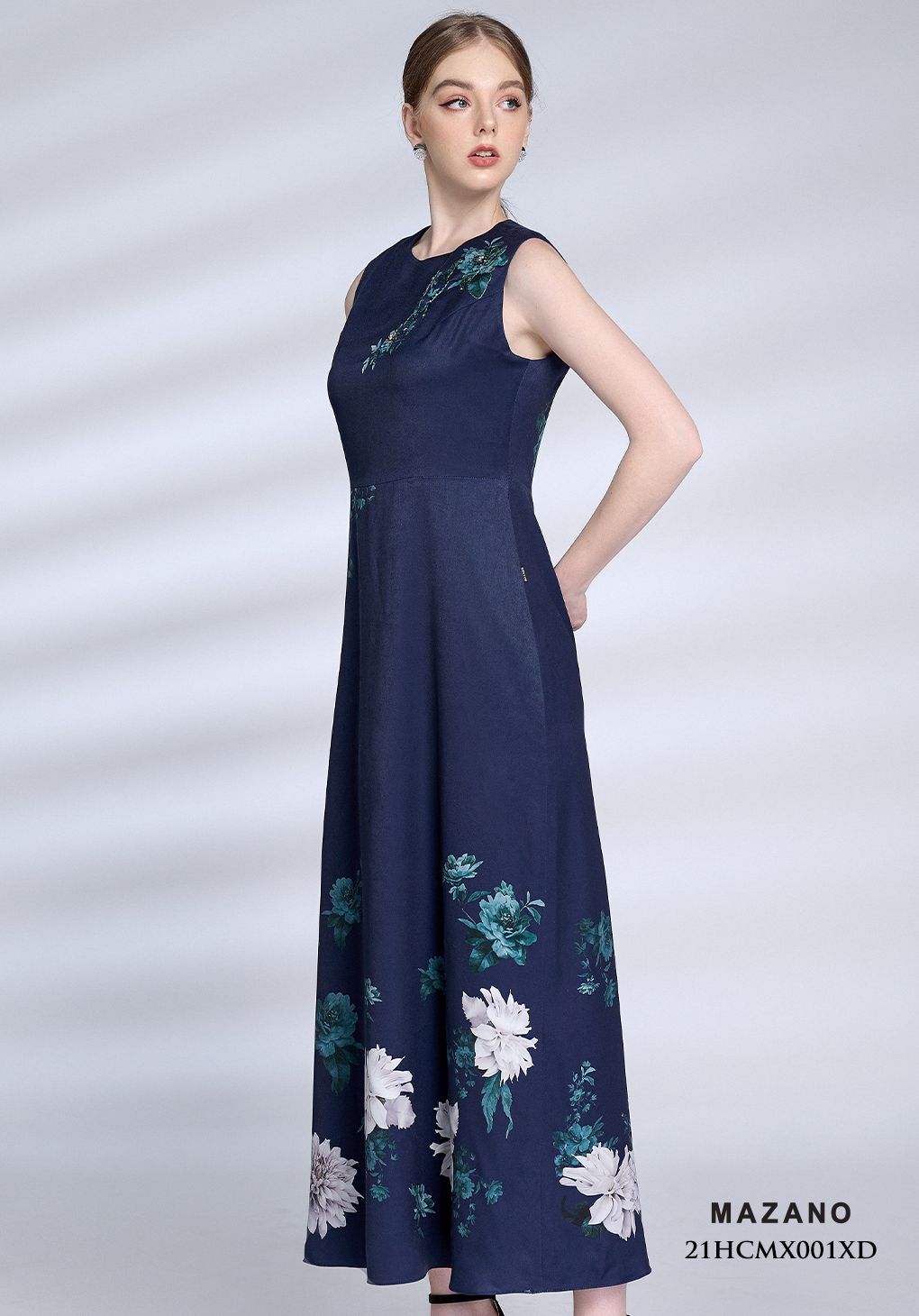 Đầm Maxi vải voan màu xanh in họa tiết hoa_thumbnail_5