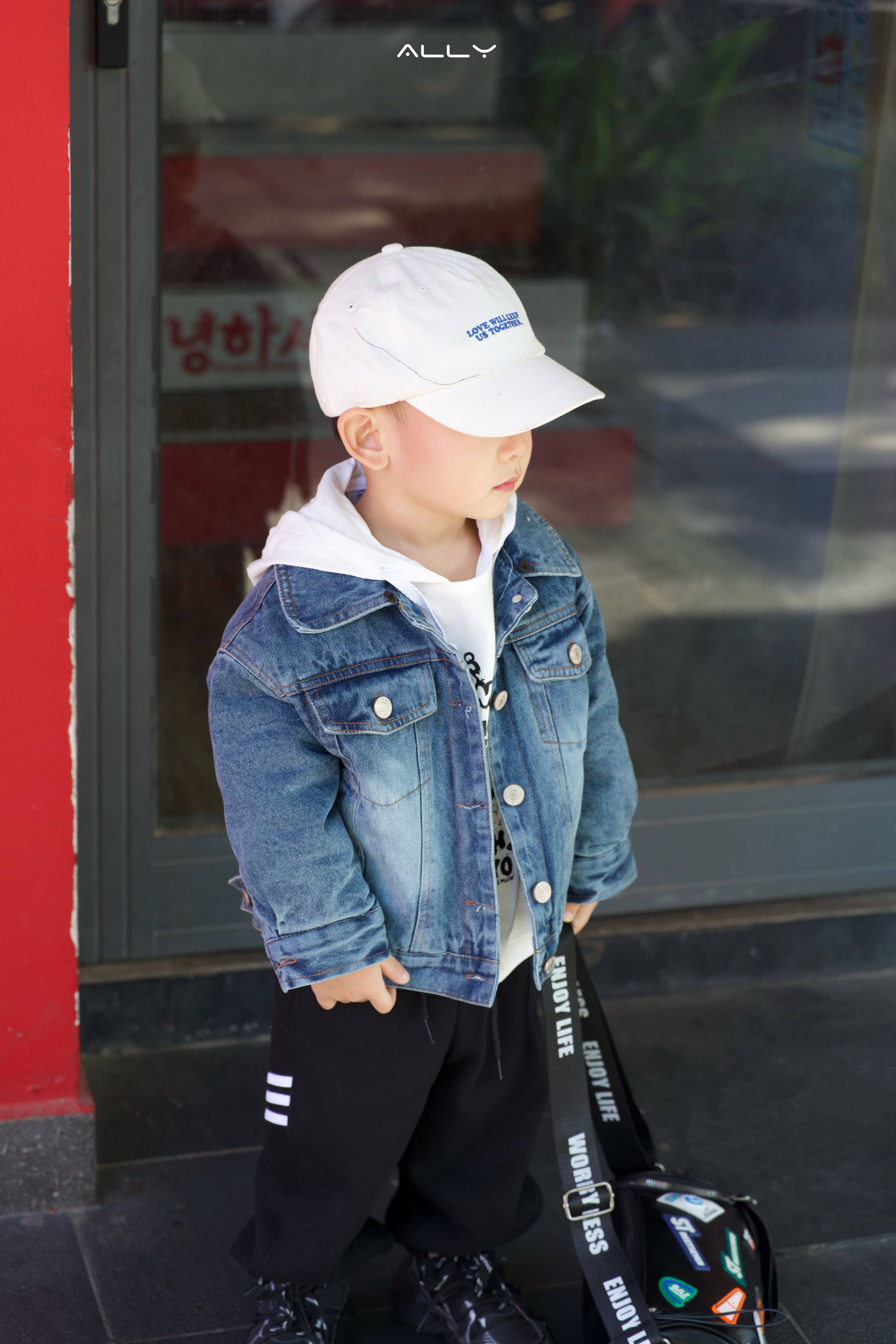 Áo khoác jean bé trai lót bông – Cổ lông tháo rời, ấm áp & thời trang S17_thumbnail_2