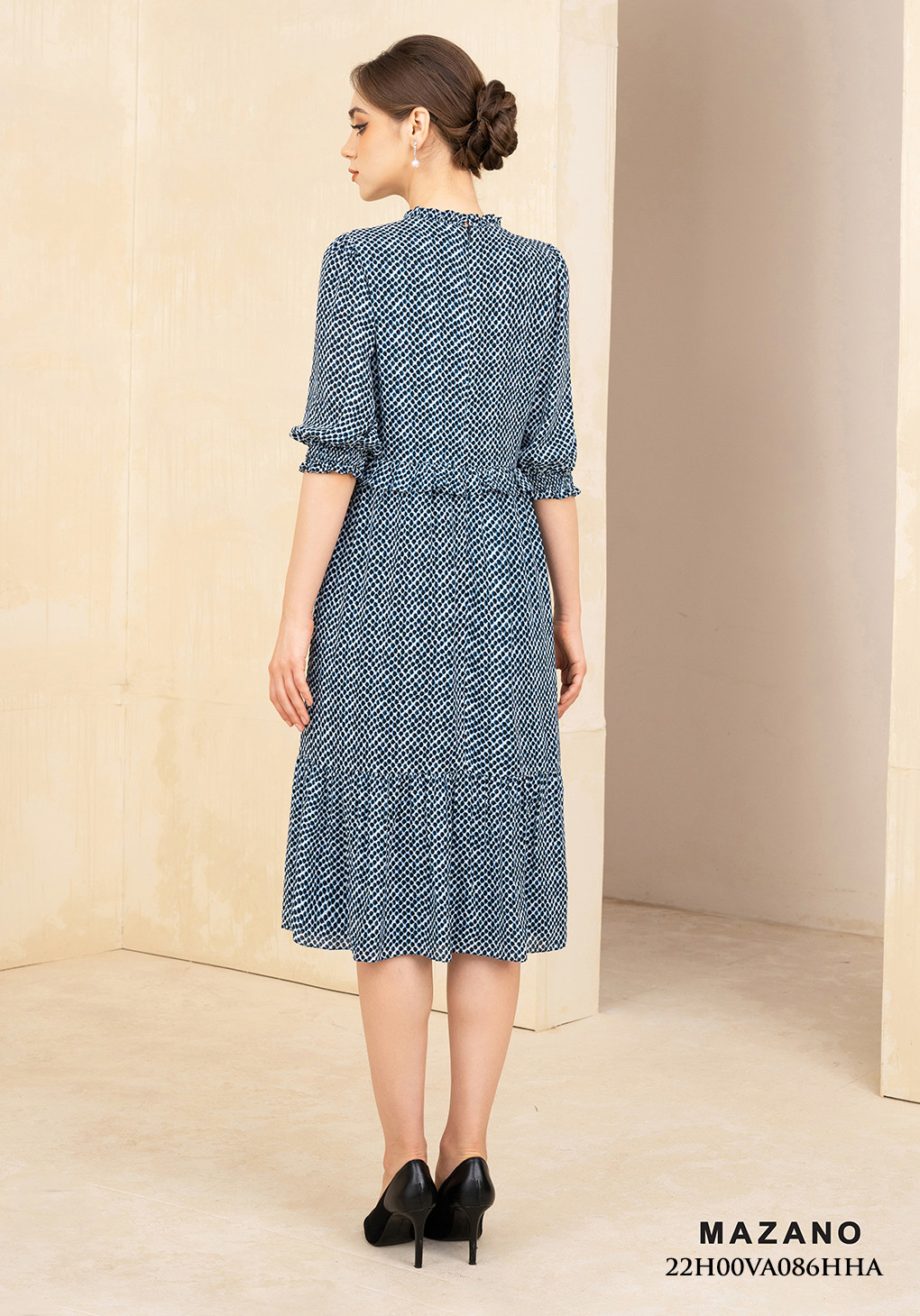 Đầm họa tiết suông chân bèo cách điệu_thumbnail_1